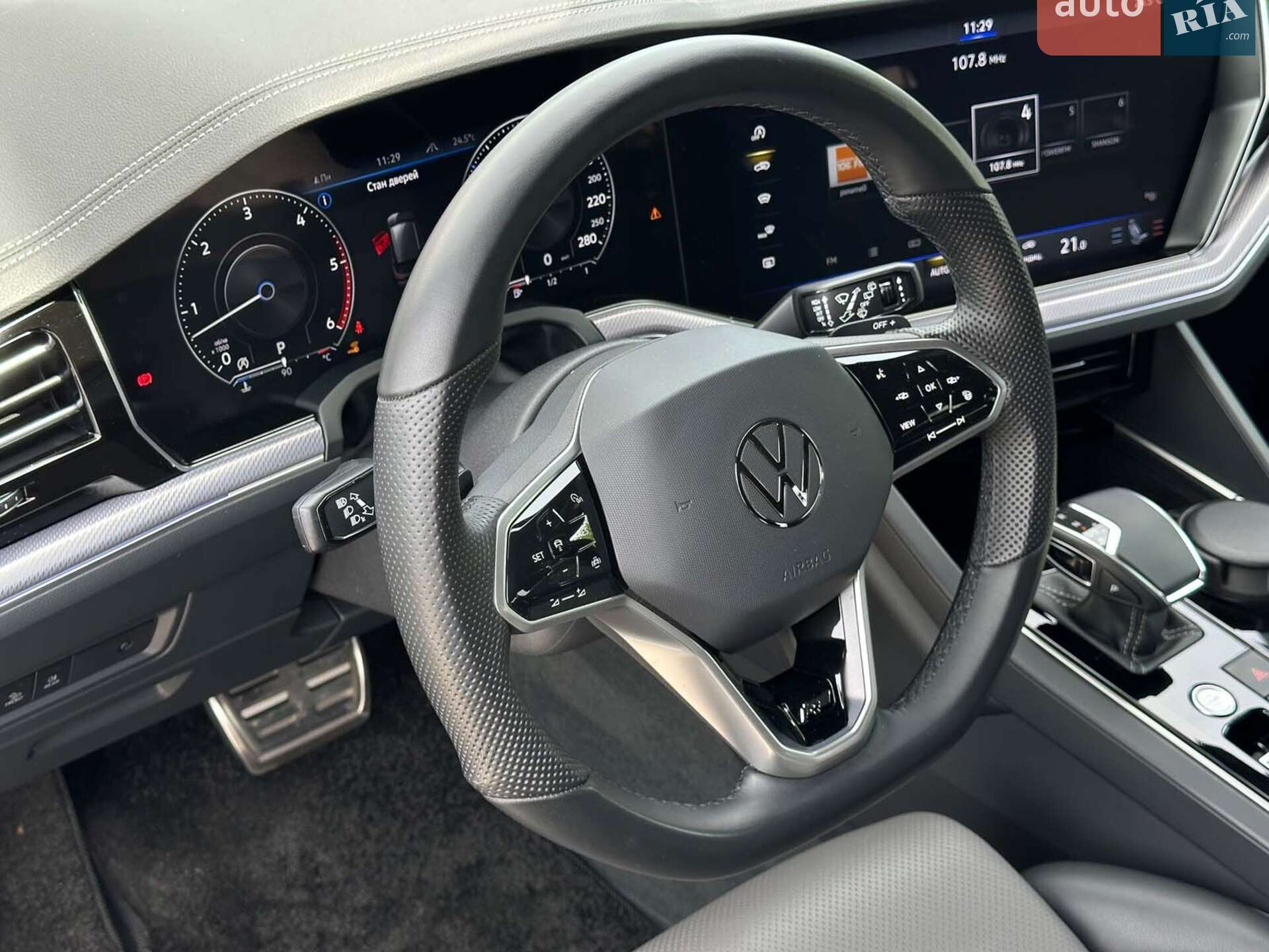 Volkswagen Touareg 2021 VIN WVGZZZCRZMD037432 фото оголошення 41 з 46