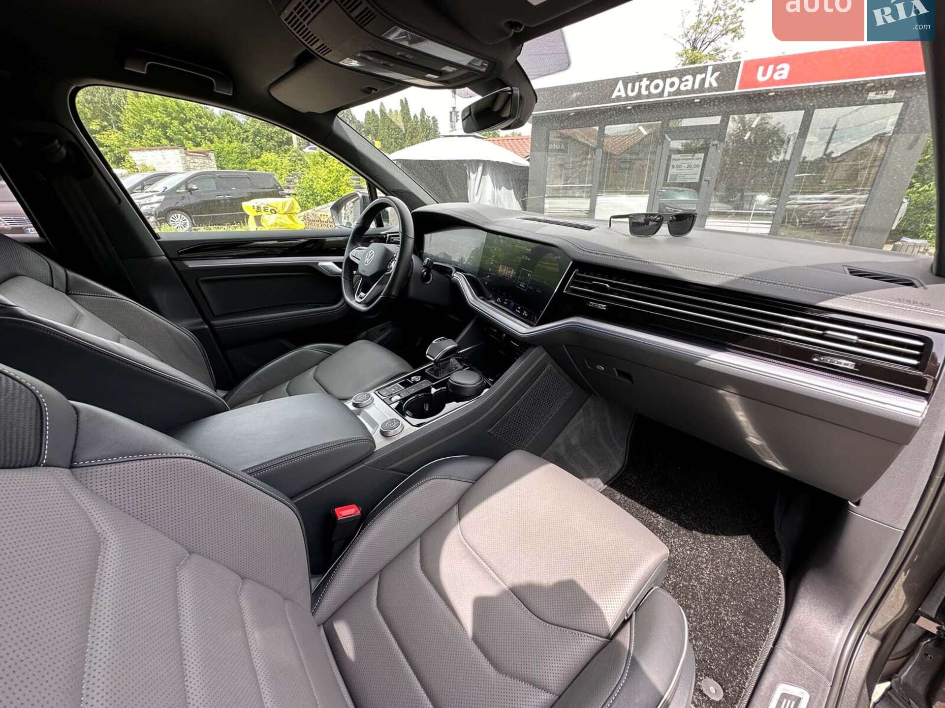 Volkswagen Touareg 2021 VIN WVGZZZCRZMD037432 фото оголошення 34 з 46