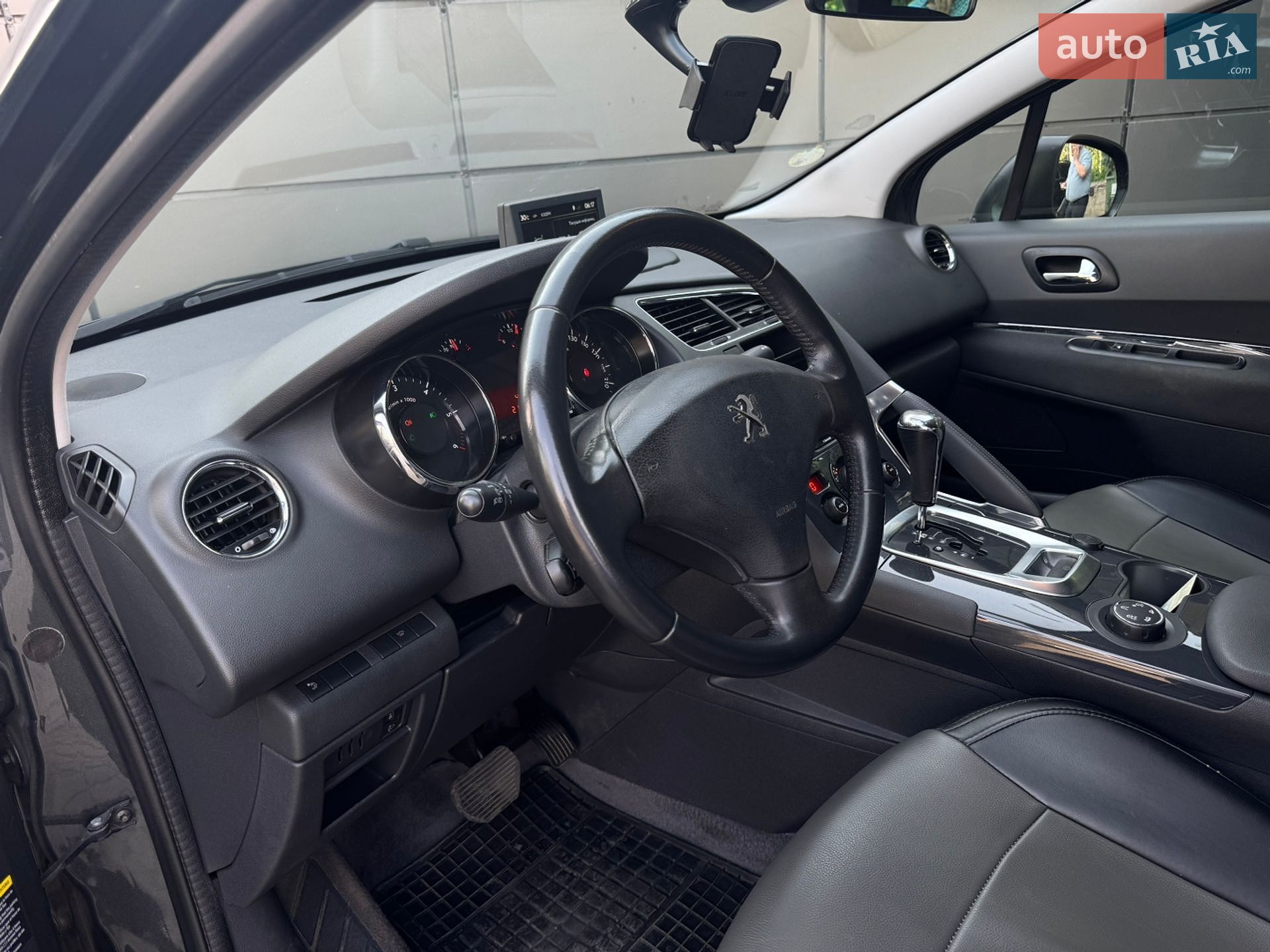 Peugeot 3008 2015 VIN VF30UBHZTFS187579 фото оголошення 18 з 30