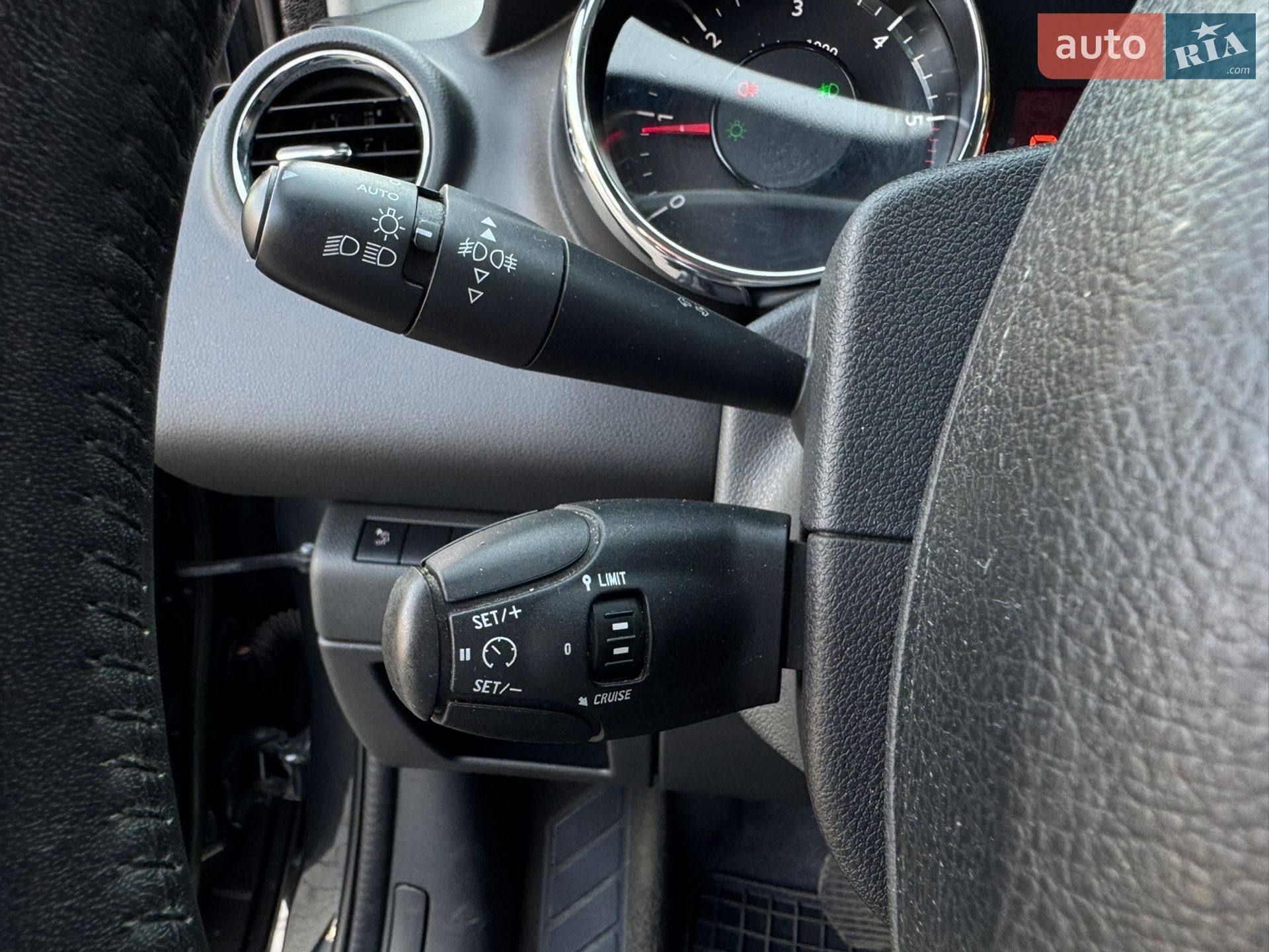 Peugeot 3008 2015 VIN VF30UBHZTFS187579 фото оголошення 22 з 30