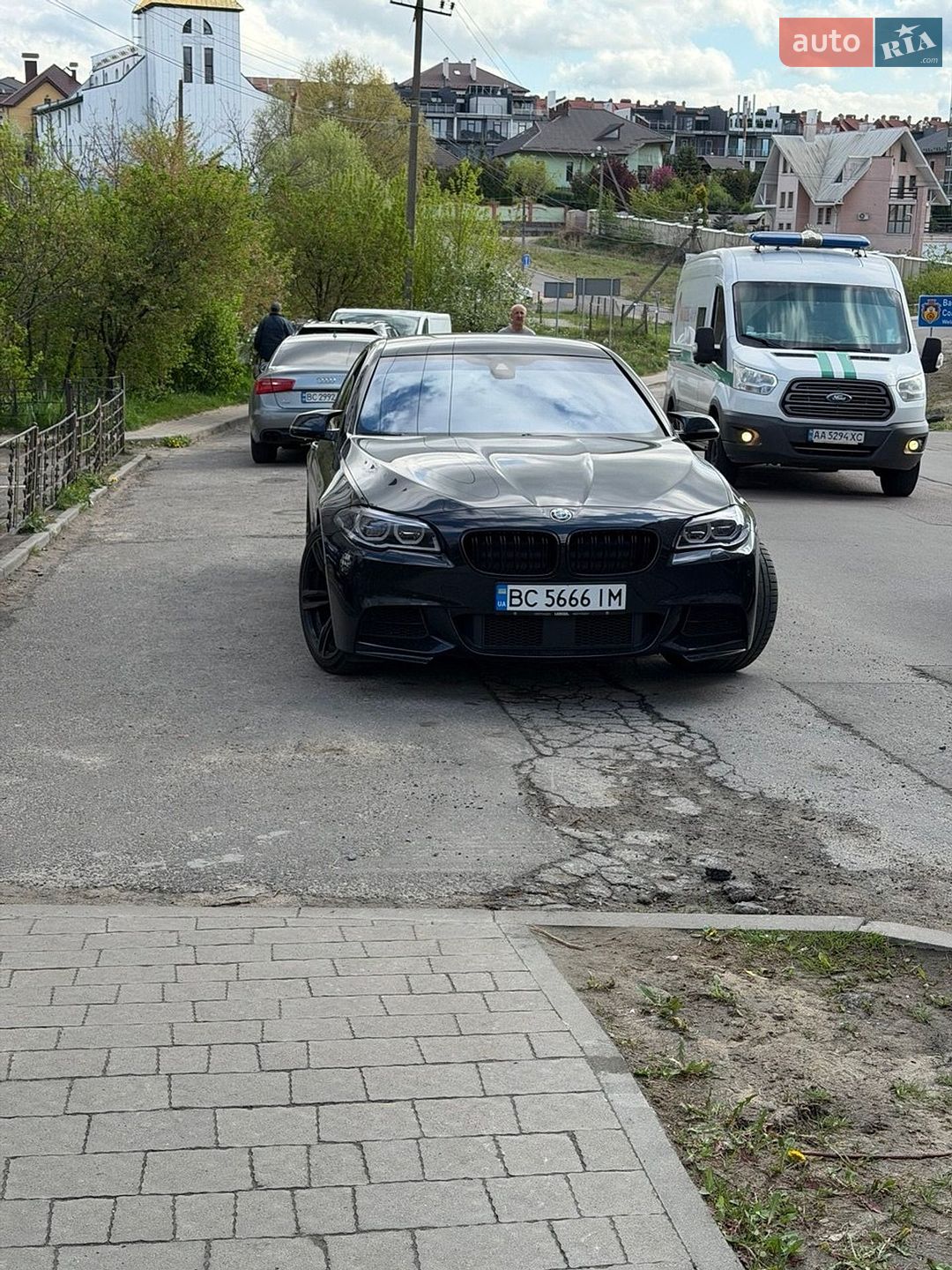 BMW 5 Series 2012 VIN WBAFV31070DZ17650 фото оголошення 6 з 30
