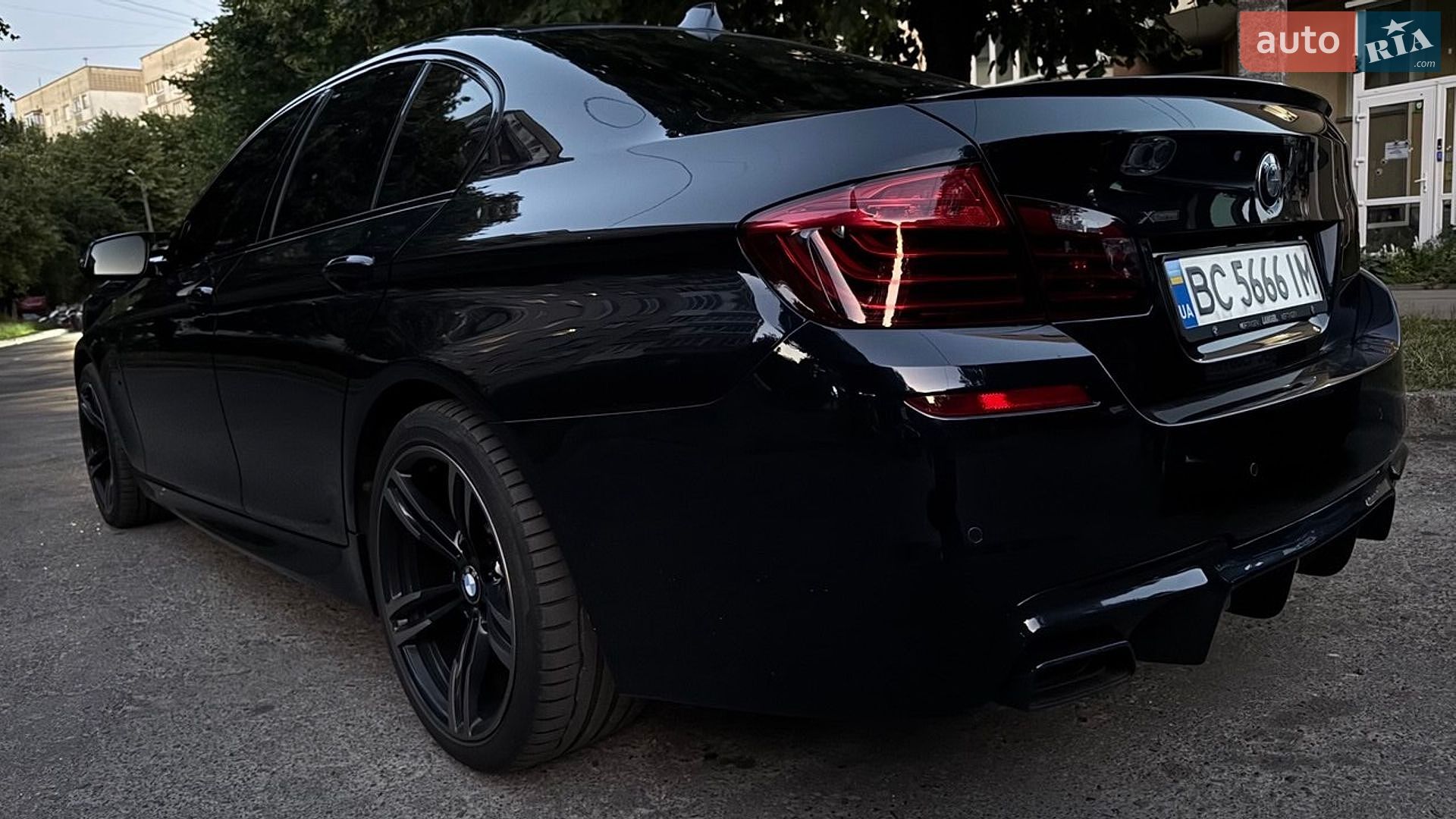 BMW 5 Series 2012 VIN WBAFV31070DZ17650 фото оголошення 5 з 30