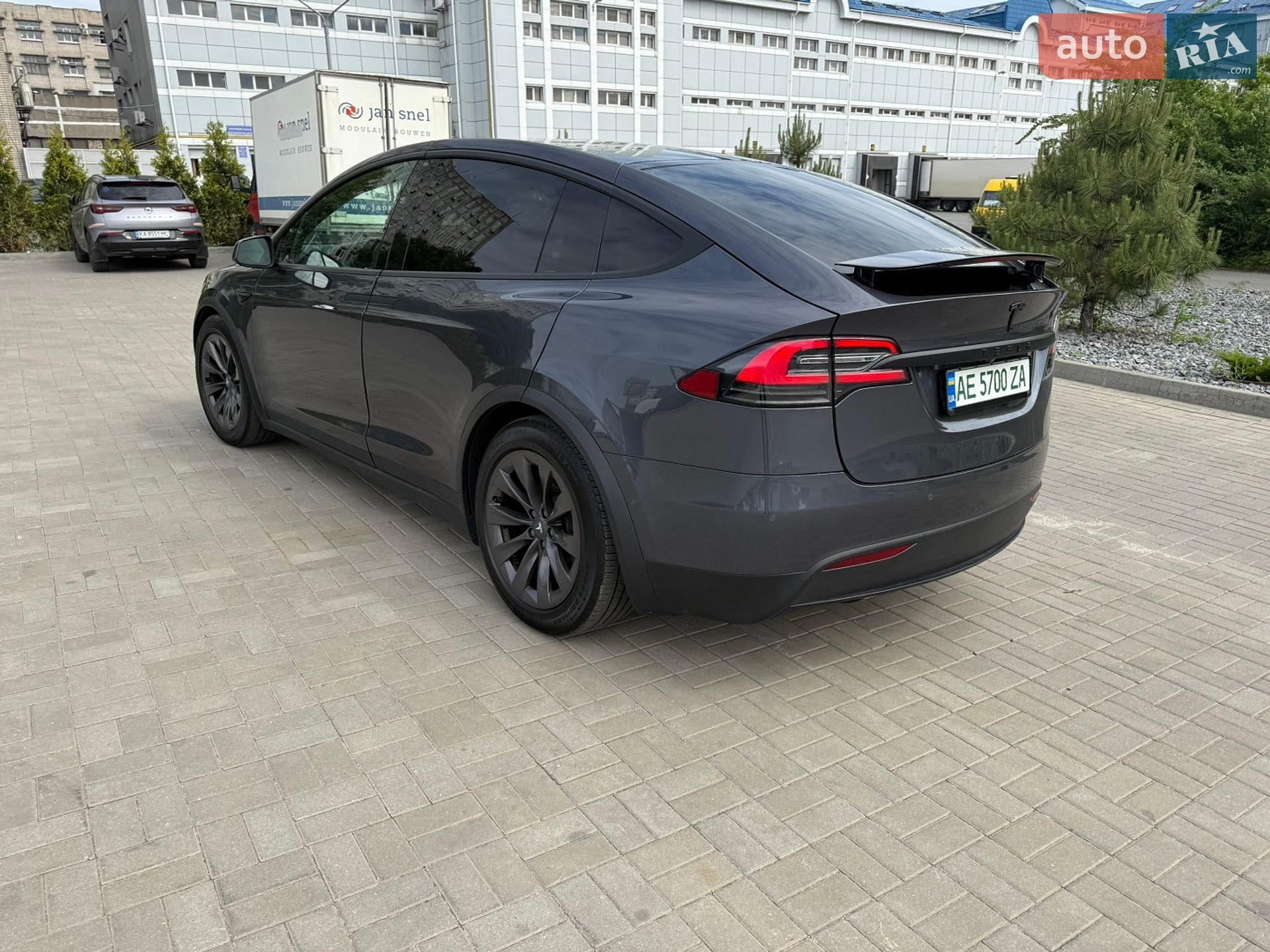 Tesla Model X 2018 VIN 5YJXCDE27JF137267 фото оголошення 8 з 25