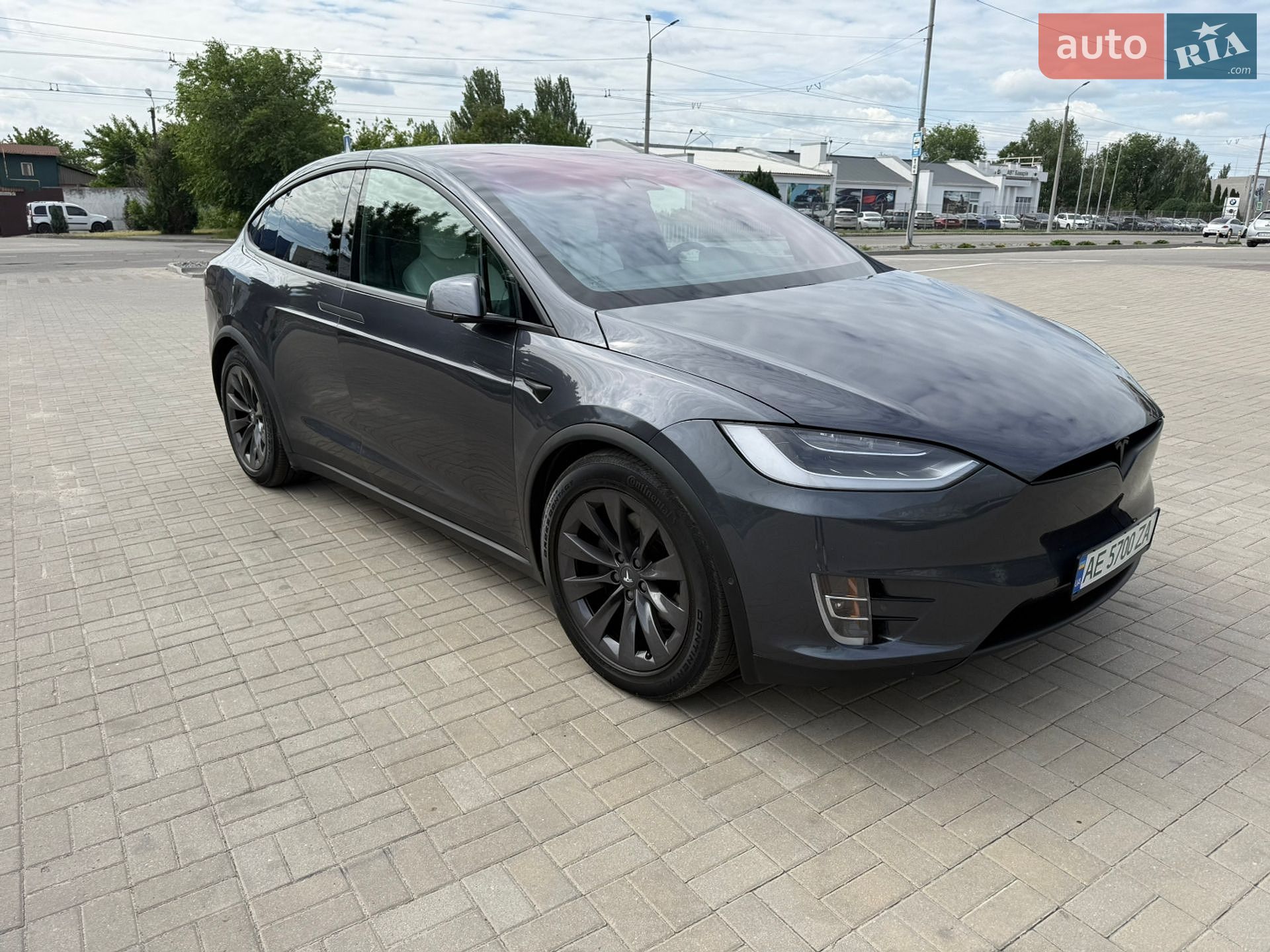 Tesla Model X 2018 VIN 5YJXCDE27JF137267 фото оголошення 6 з 25