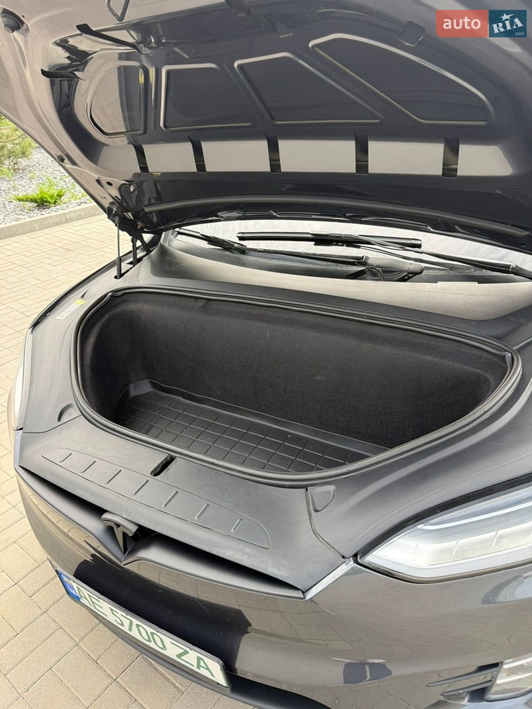 Tesla Model X 2018 VIN 5YJXCDE27JF137267 фото оголошення 17 з 24
