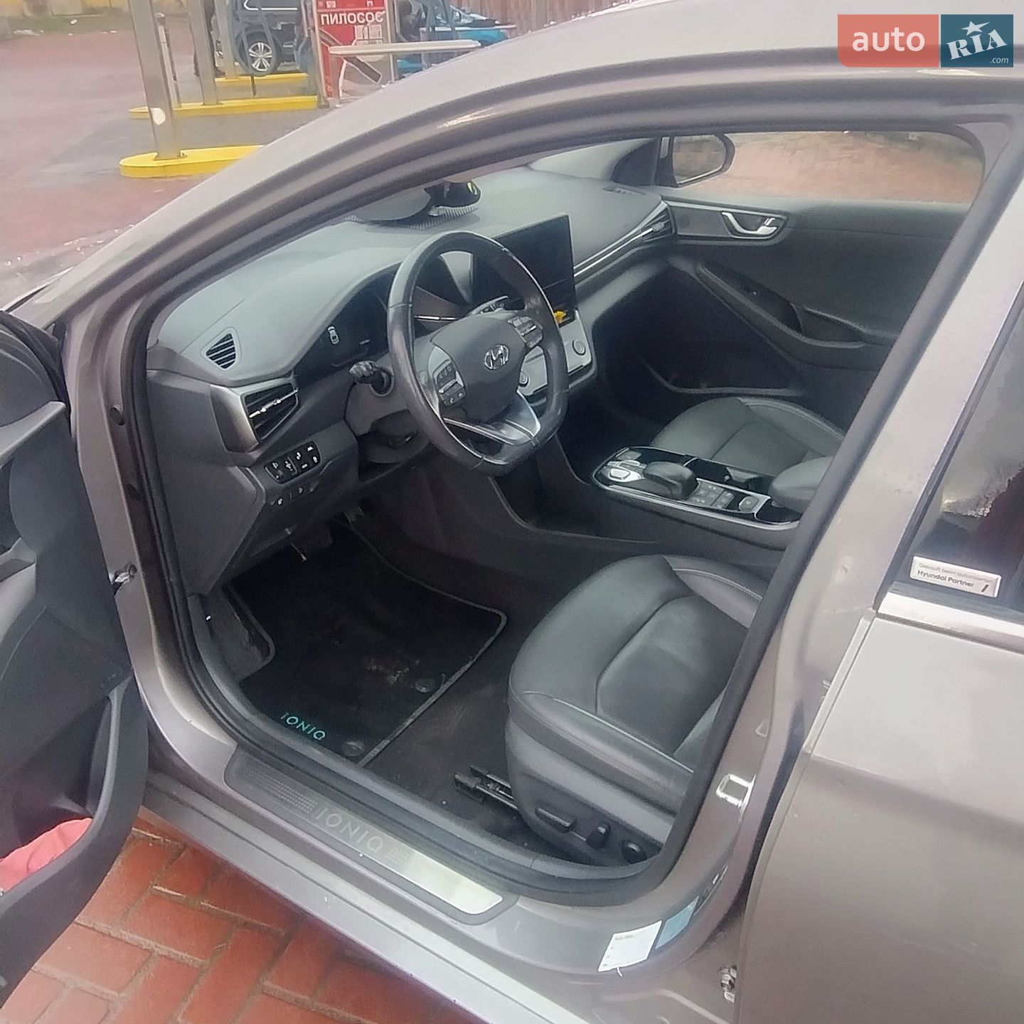 Hyundai Ioniq 2019 VIN KMHC851JFLU058306 фото оголошення 4 з 7