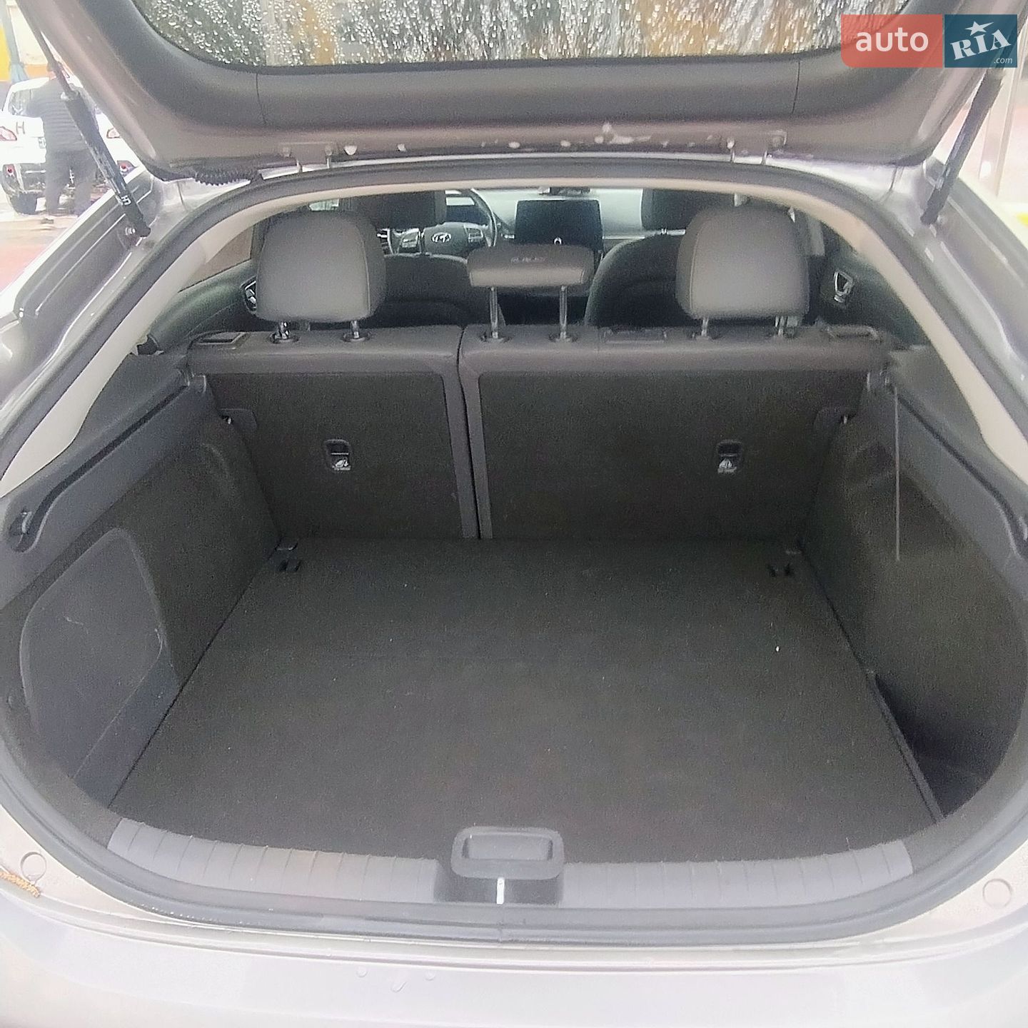 Hyundai Ioniq 2019 VIN KMHC851JFLU058306 фото оголошення 5 з 7