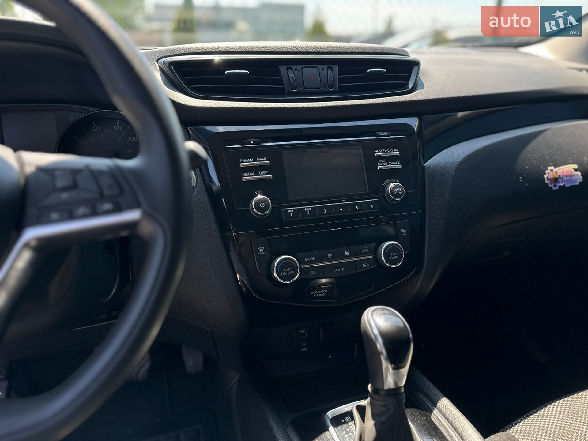 Nissan Rogue Sport 2018 VIN JN1BJ1CR7JW254005 фото оголошення 37 з 65