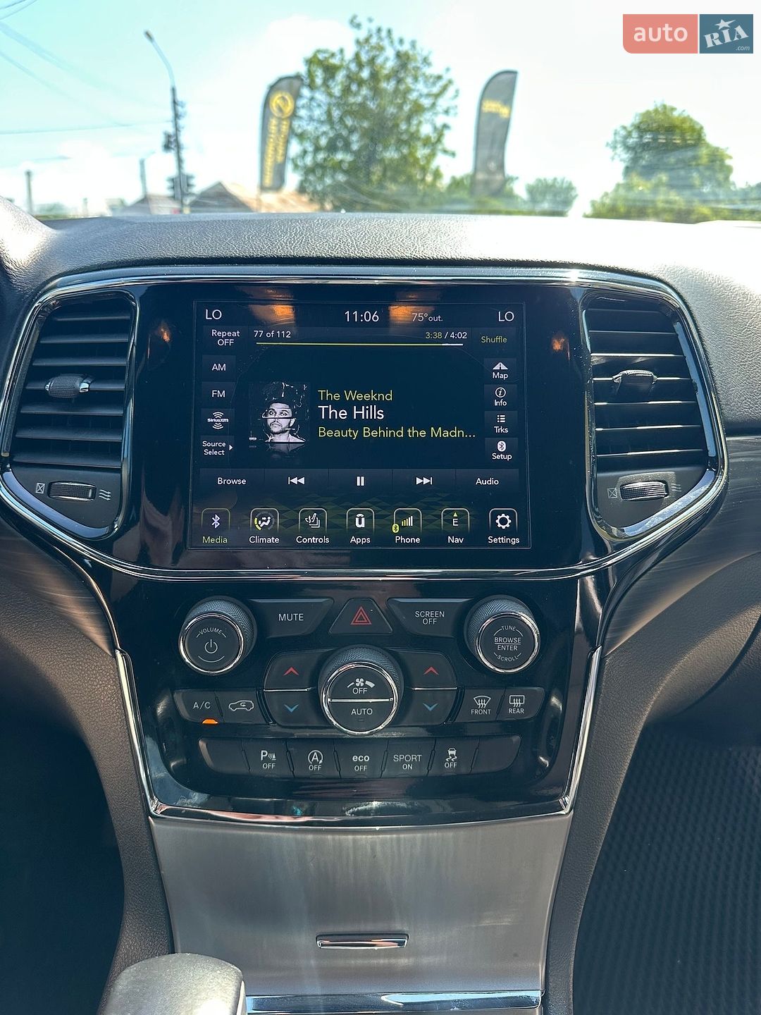 Jeep Grand Cherokee 2019 VIN 1C4RJFAG7LC210097 фото оголошення 12 з 20