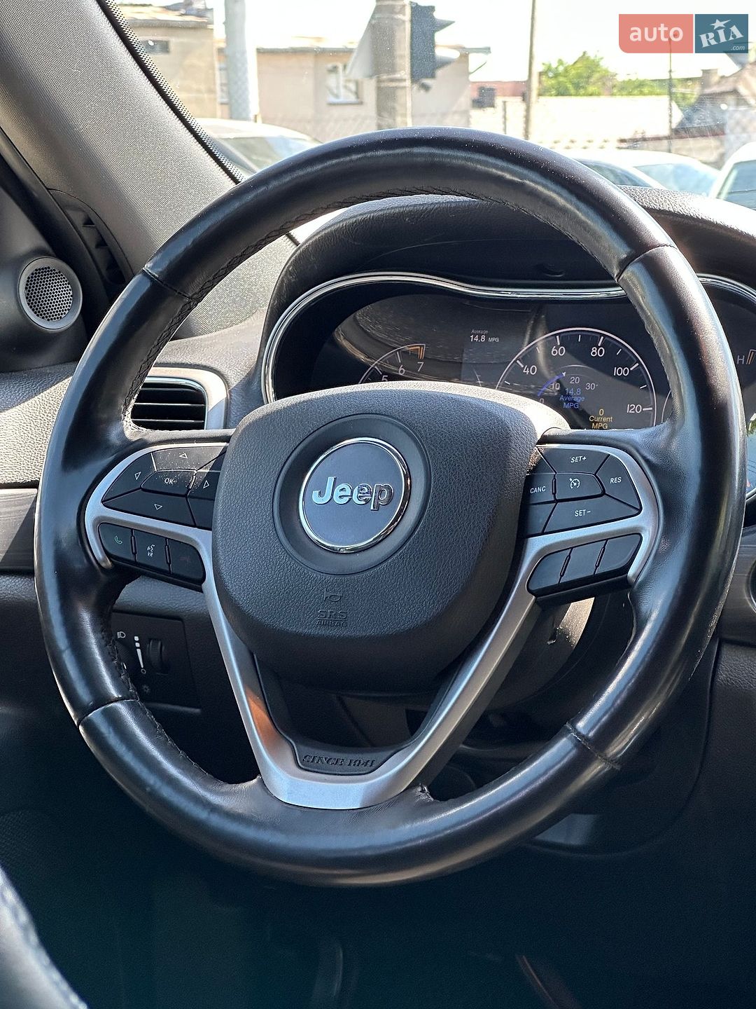Jeep Grand Cherokee 2019 VIN 1C4RJFAG7LC210097 фото оголошення 17 з 20