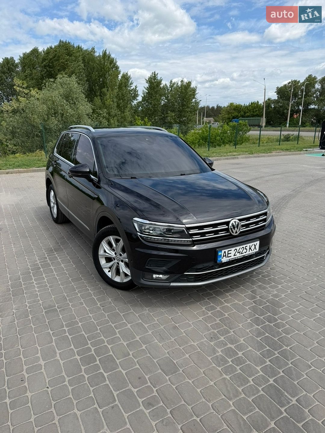 Volkswagen Tiguan 2018 VIN WVGZZZ5NZJW899532 фото оголошення 9 з 19