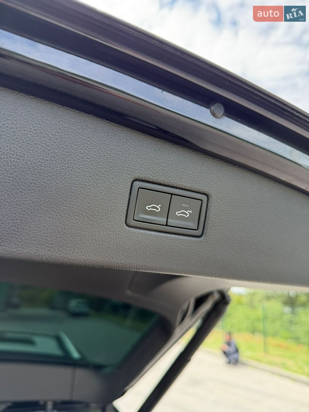 Volkswagen Tiguan 2018 VIN WVGZZZ5NZJW899532 фото оголошення 12 з 19