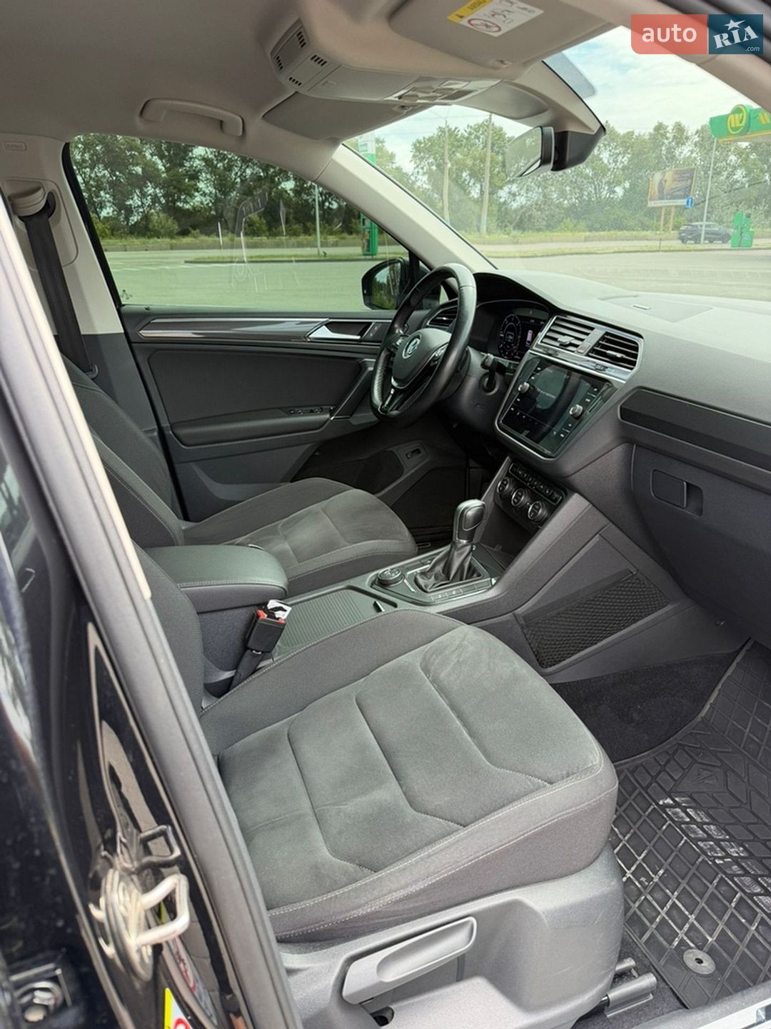 Volkswagen Tiguan 2018 VIN WVGZZZ5NZJW899532 фото оголошення 15 з 19