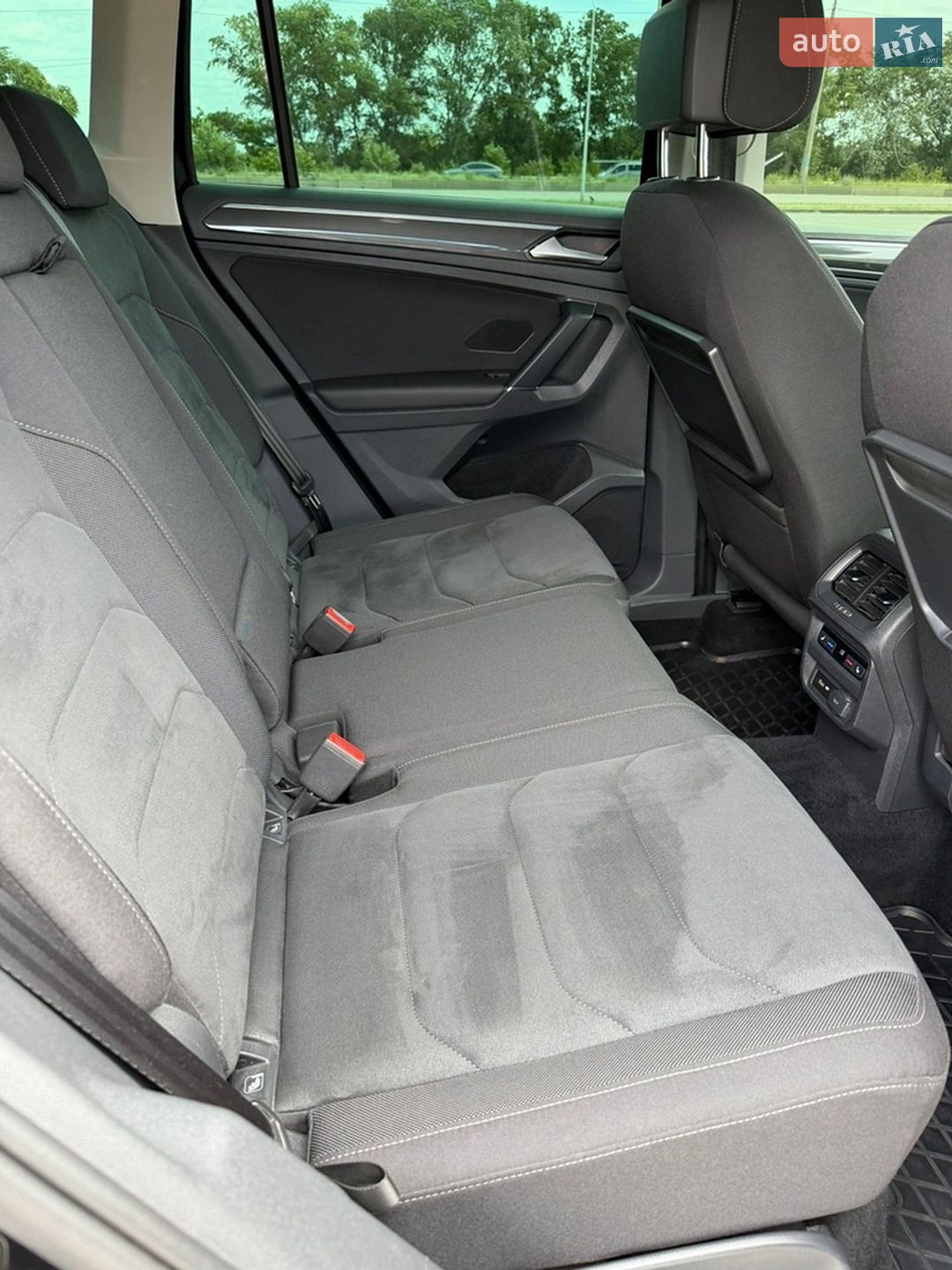 Volkswagen Tiguan 2018 VIN WVGZZZ5NZJW899532 фото оголошення 19 з 19