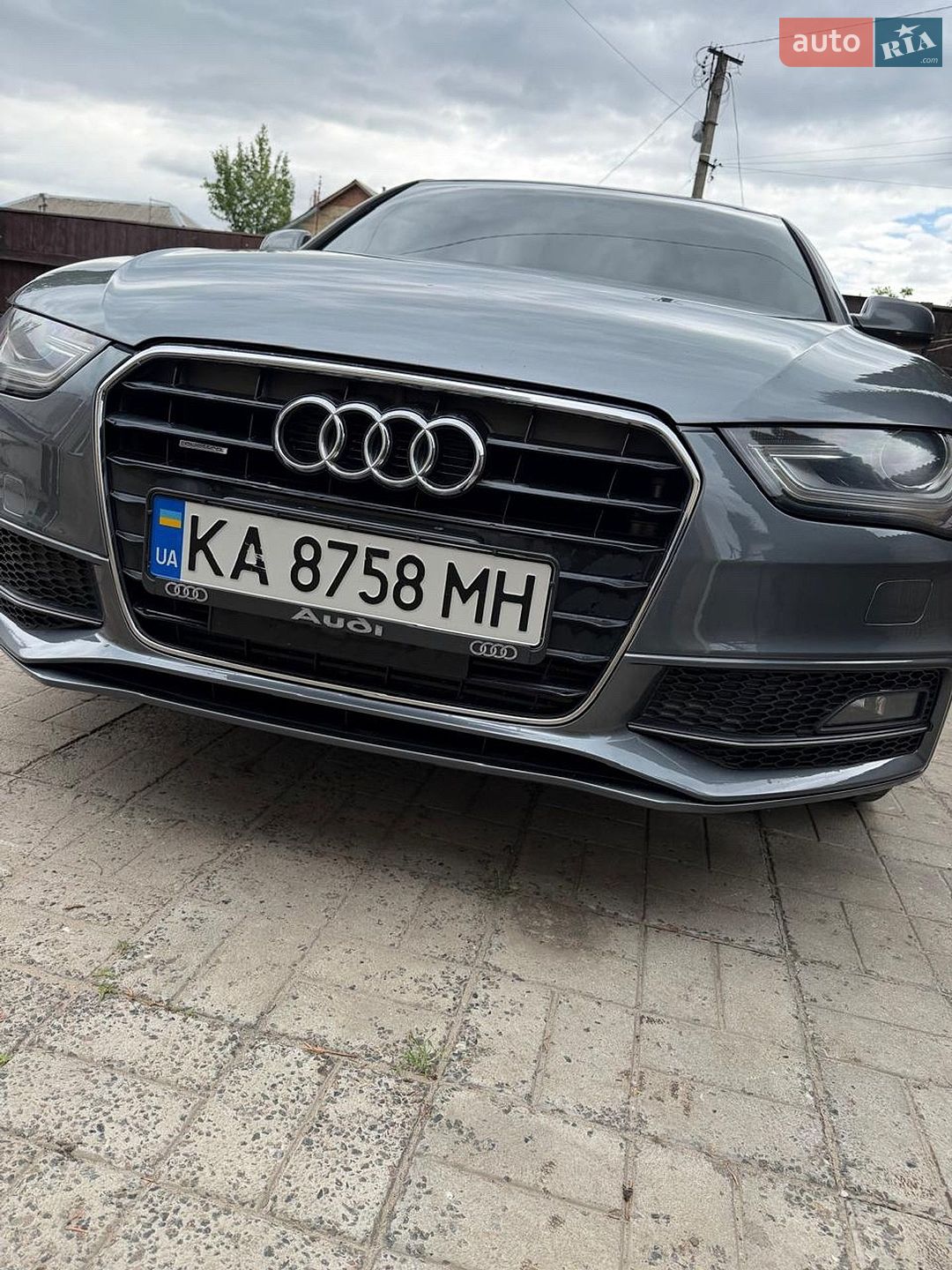 Audi A4 2015 VIN WAUFFAFL3FN040775 фото оголошення 2 з 29