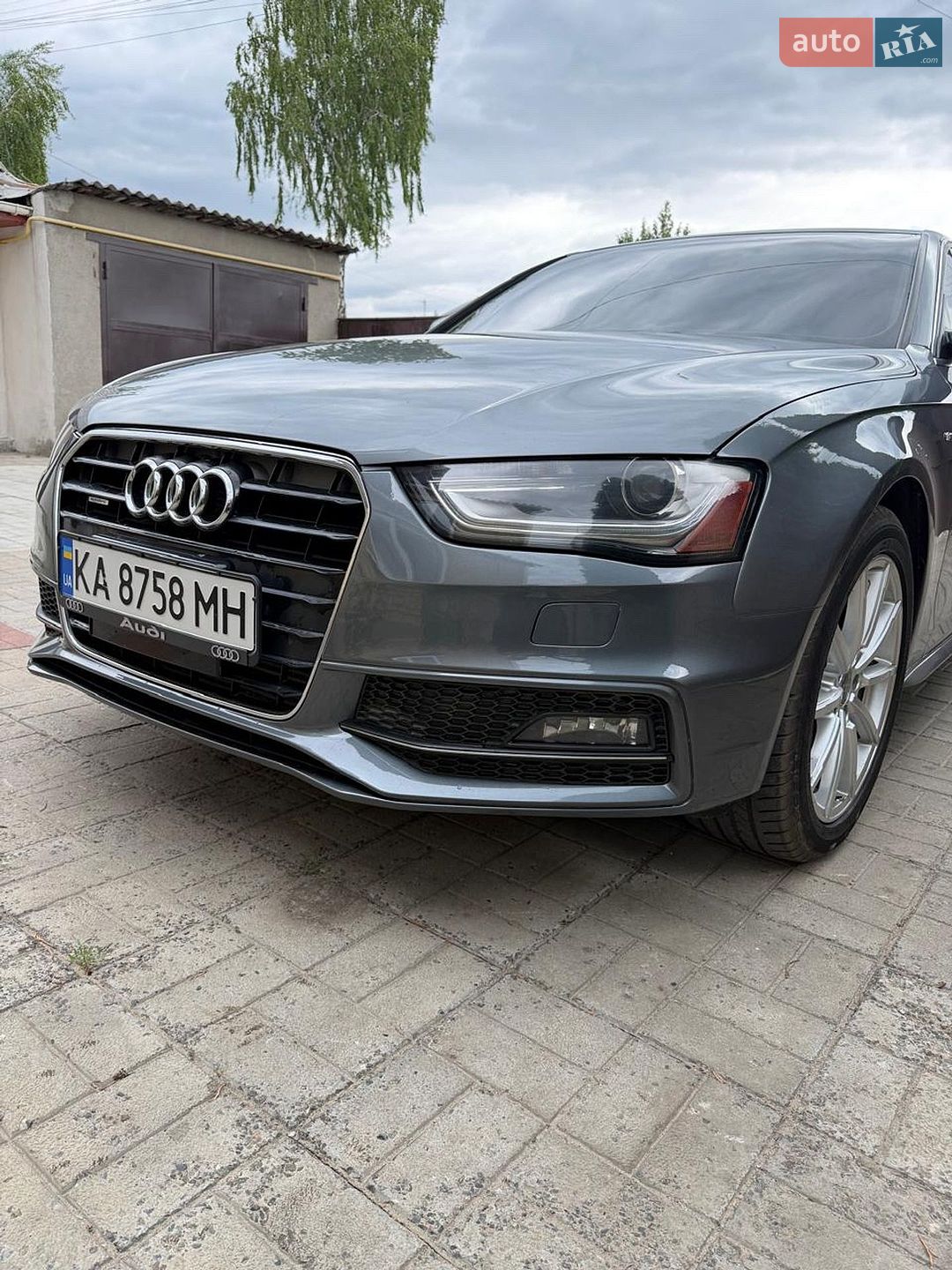 Audi A4 2015 VIN WAUFFAFL3FN040775 фото оголошення 4 з 29