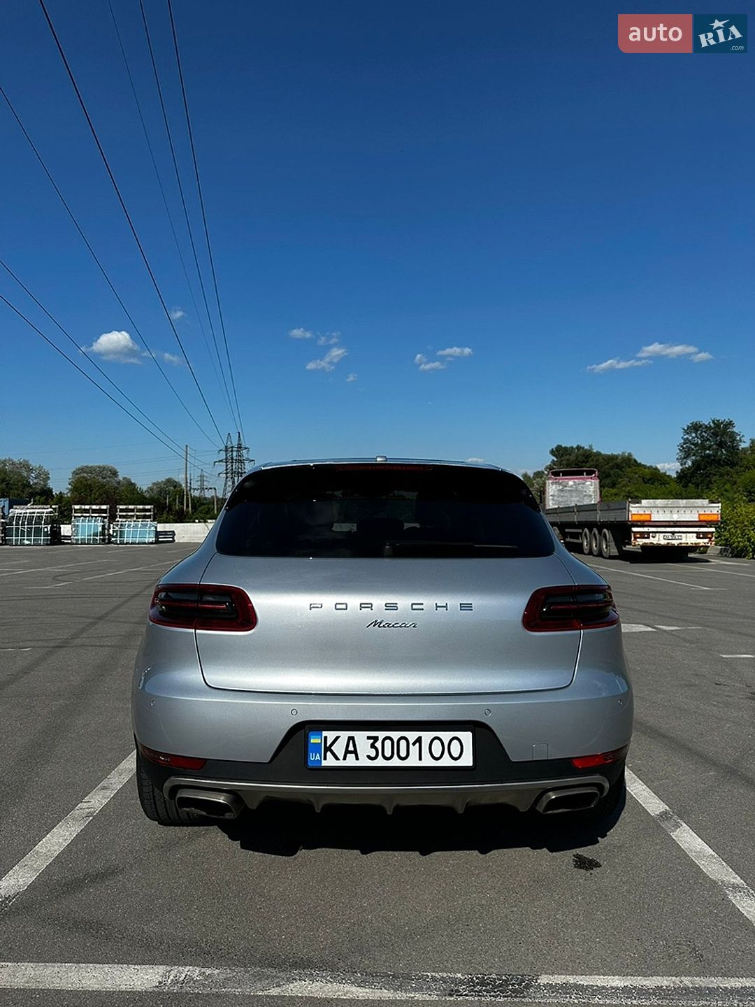 Porsche Macan 2016 VIN WP1AA2A56HLB06436 фото оголошення 4 з 19
