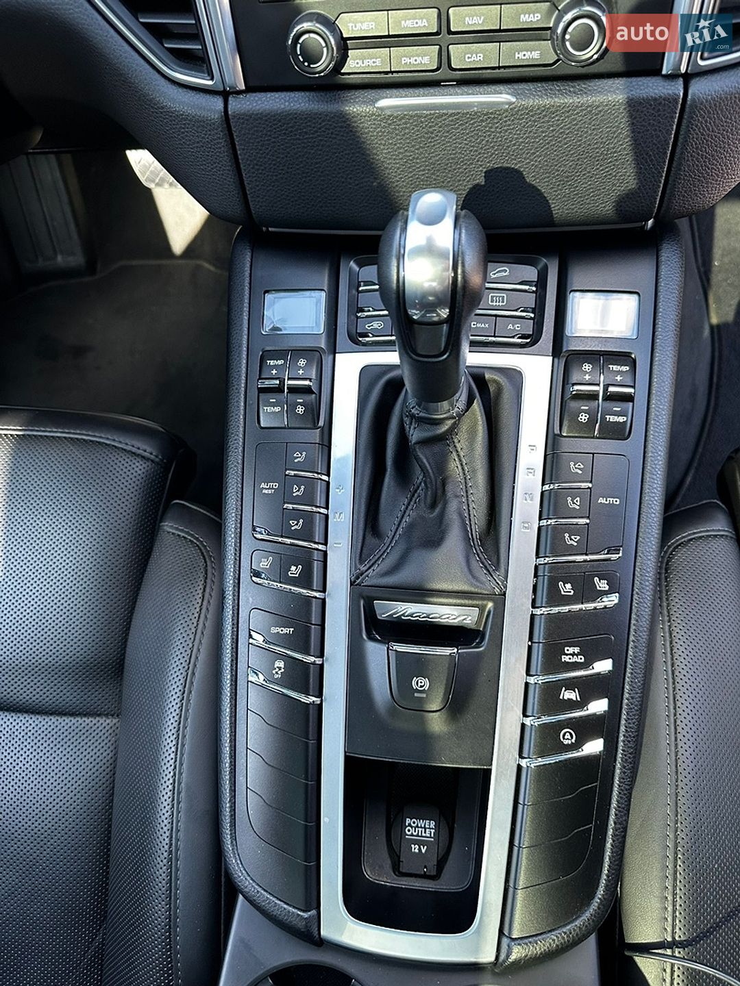 Porsche Macan 2016 VIN WP1AA2A56HLB06436 фото оголошення 12 з 19
