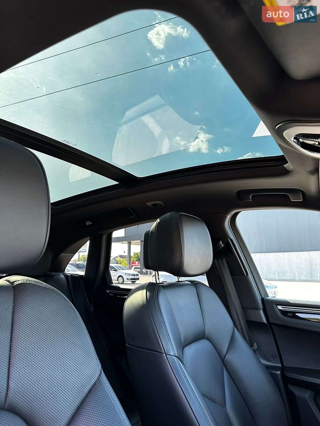 Porsche Macan 2016 VIN WP1AA2A56HLB06436 фото оголошення 14 з 19