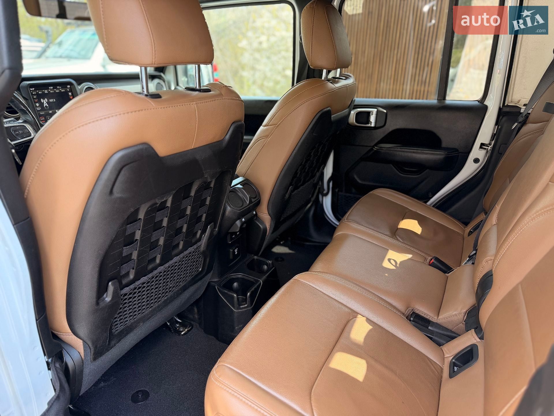 Jeep Gladiator 2019 VIN 1C6JJTBG4LL133898 фото оголошення 3 з 11