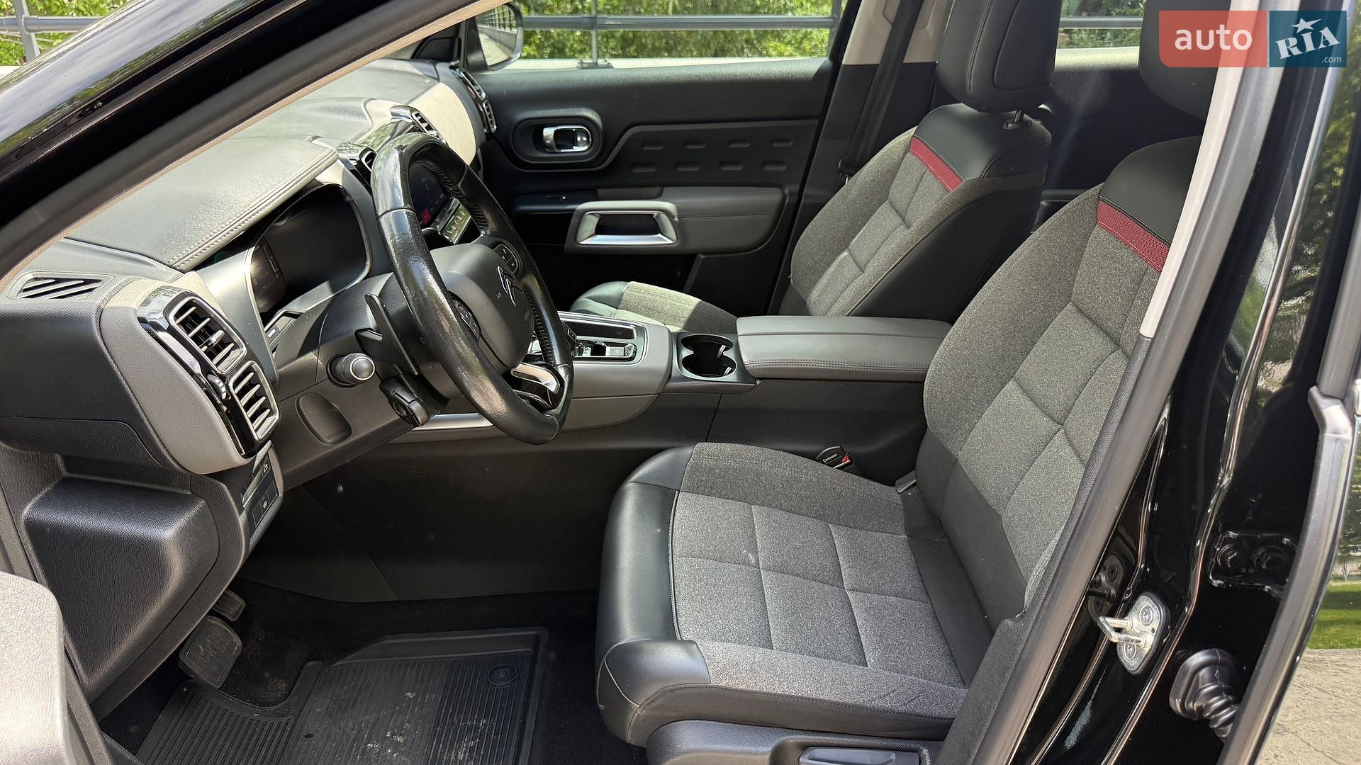 Citroen C5 Aircross 2020 VIN VR7AJEHZNLL024593 фото оголошення 12 з 17