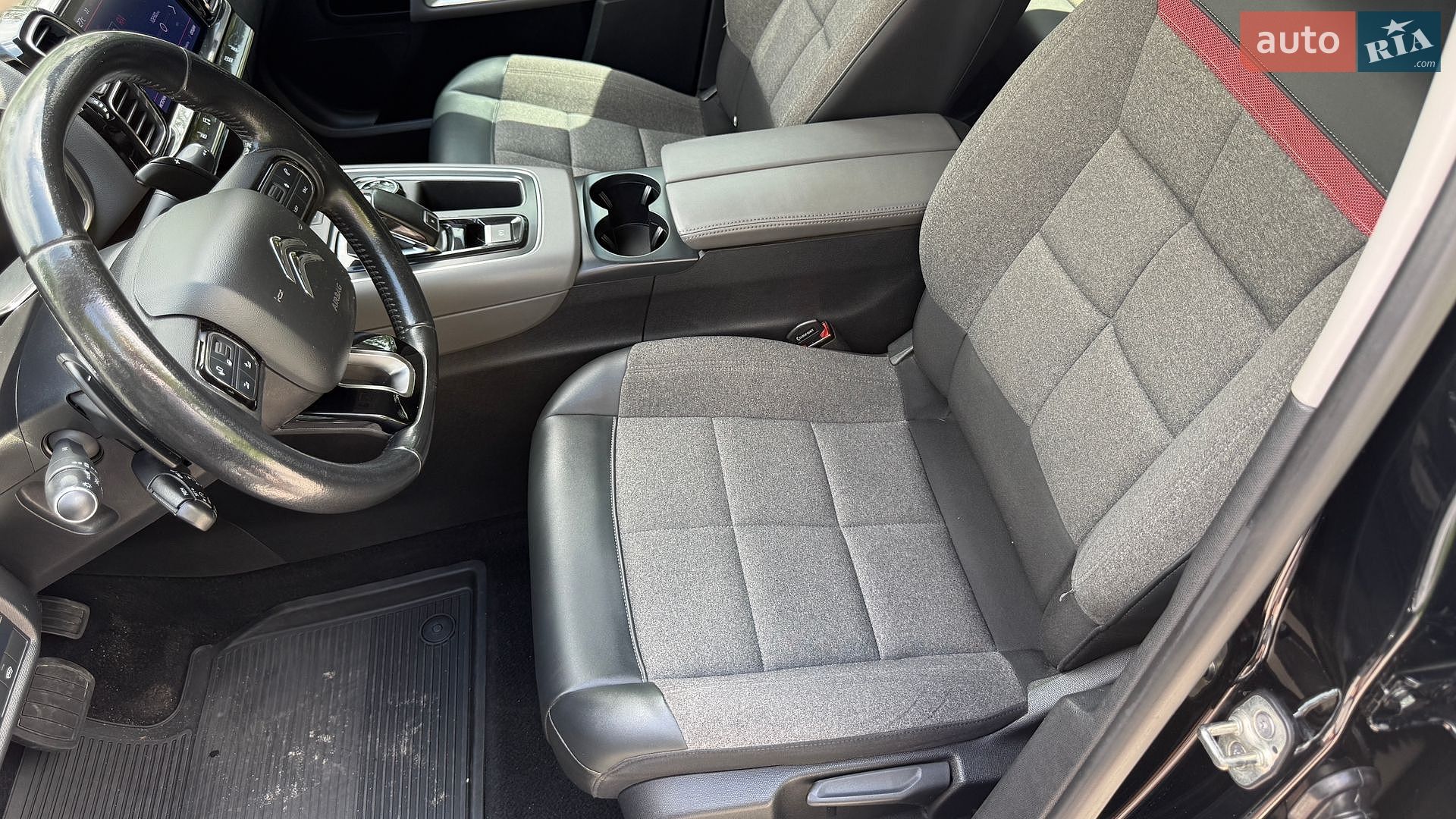 Citroen C5 Aircross 2020 VIN VR7AJEHZNLL024593 фото оголошення 13 з 17