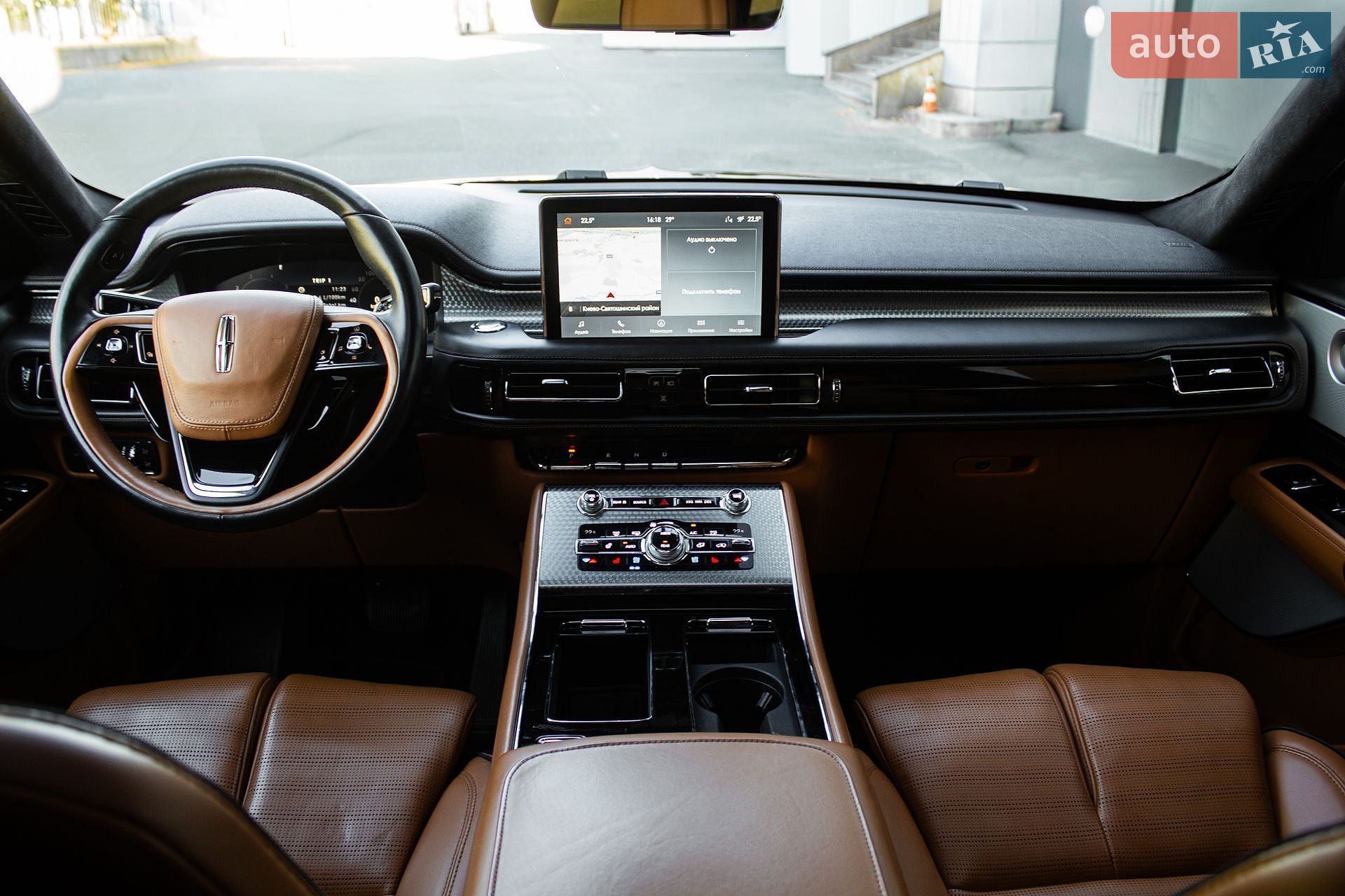 Lincoln Aviator 2020 VIN 5LM5J9XC6LGL29507 фото оголошення 15 з 55