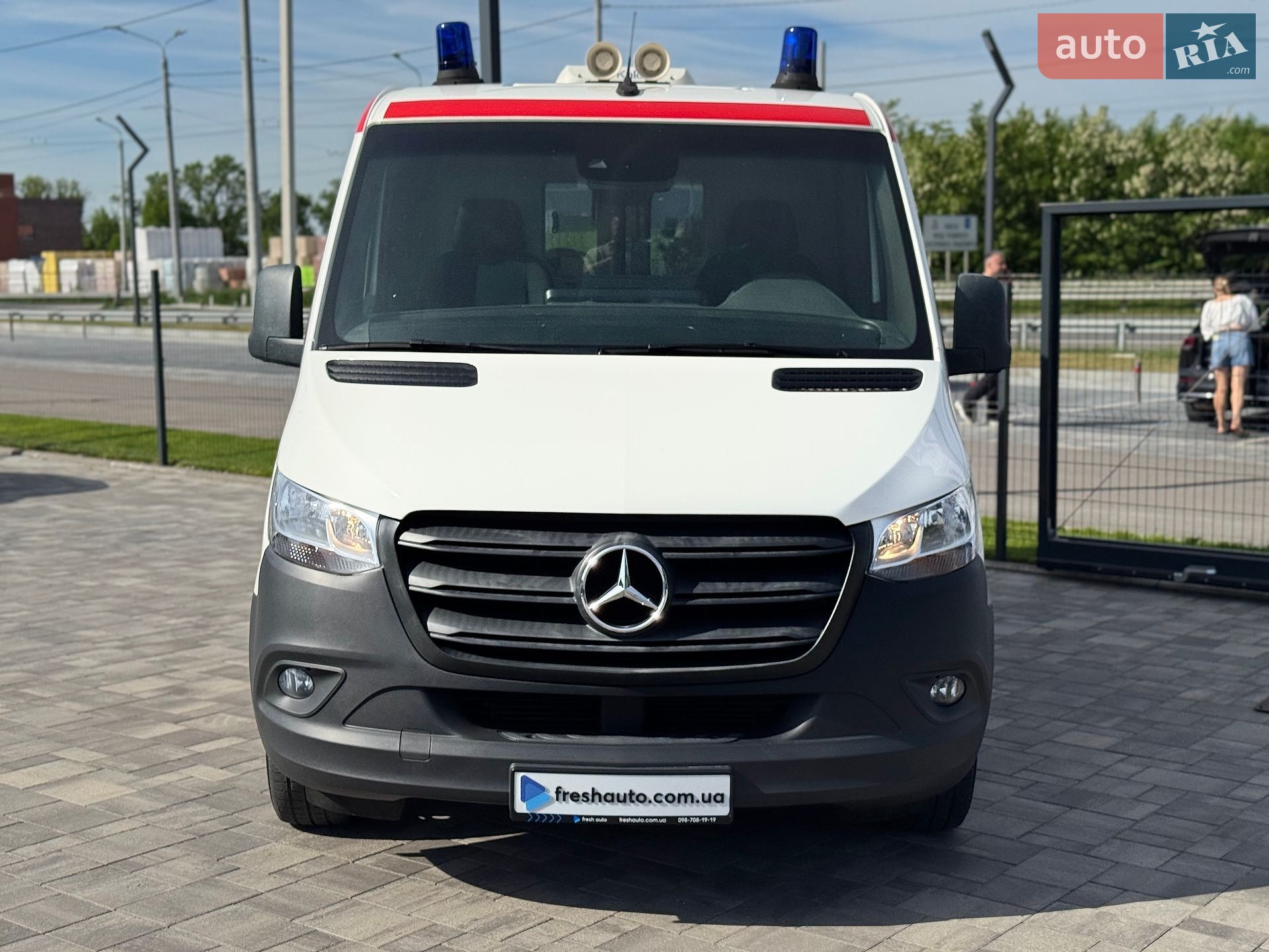 Mercedes-Benz Sprinter 2019 VIN WDB9076311P106117 фото оголошення 2 з 32