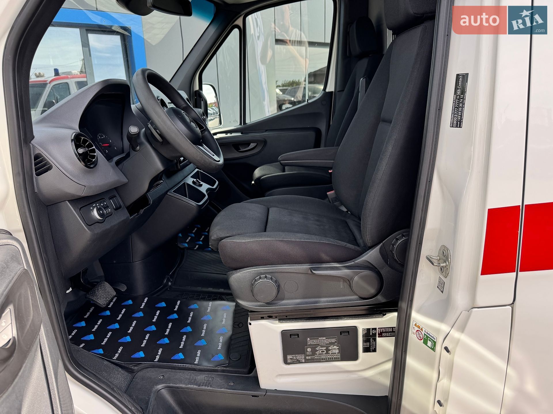 Mercedes-Benz Sprinter 2019 VIN WDB9076311P106117 фото оголошення 4 з 32
