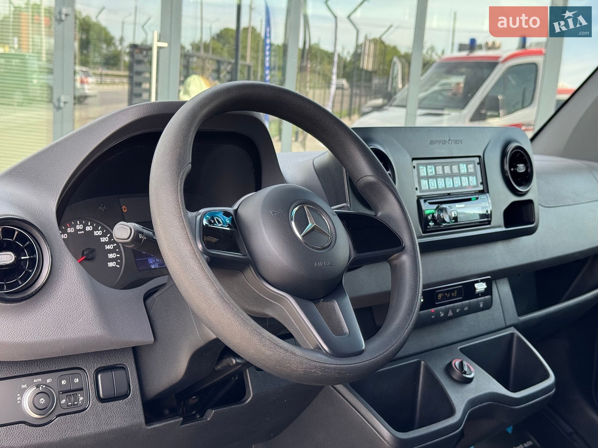 Mercedes-Benz Sprinter 2019 VIN WDB9076311P106117 фото оголошення 16 з 32