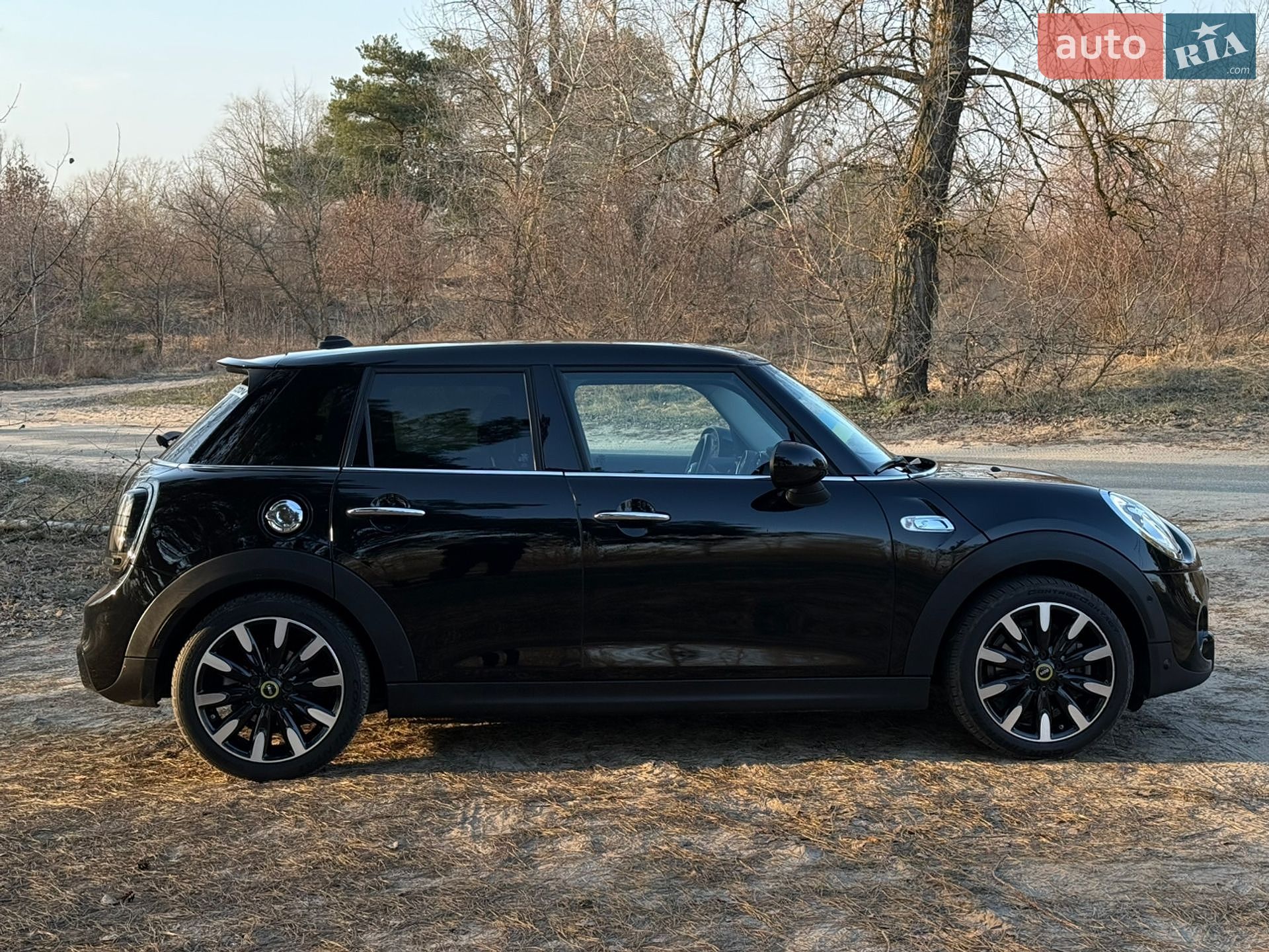 Mini Cooper 2017 VIN WMWXU3C59J2F50878 фото оголошення 3 з 23