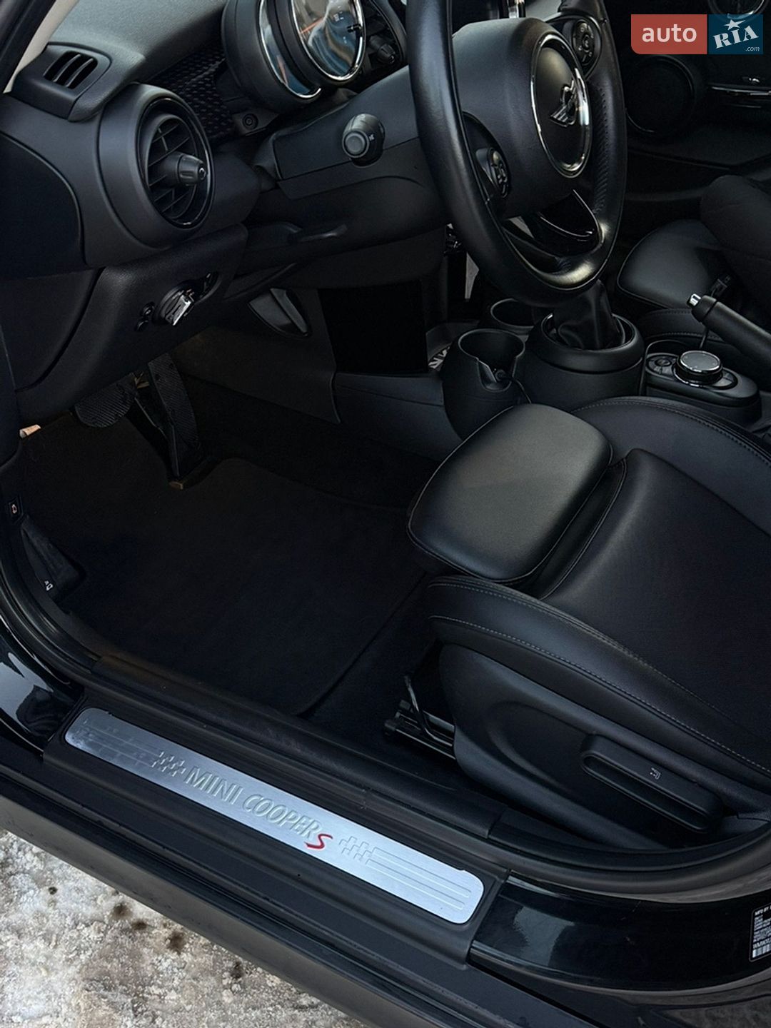 Mini Cooper 2017 VIN WMWXU3C59J2F50878 фото оголошення 21 з 23