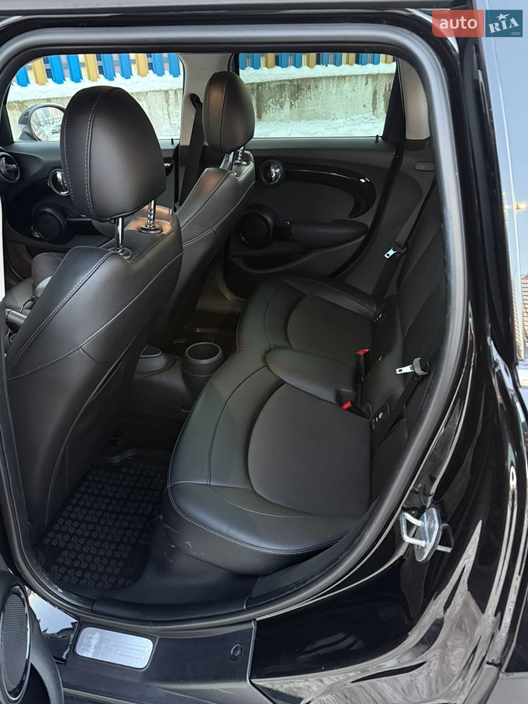 Mini Cooper 2017 VIN WMWXU3C59J2F50878 фото оголошення 19 з 23