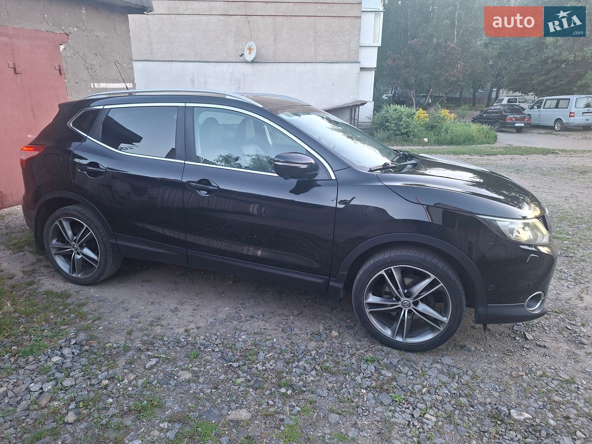Nissan Qashqai 2014 VIN SJNFDAJ11U1146730 фото оголошення 18 з 99