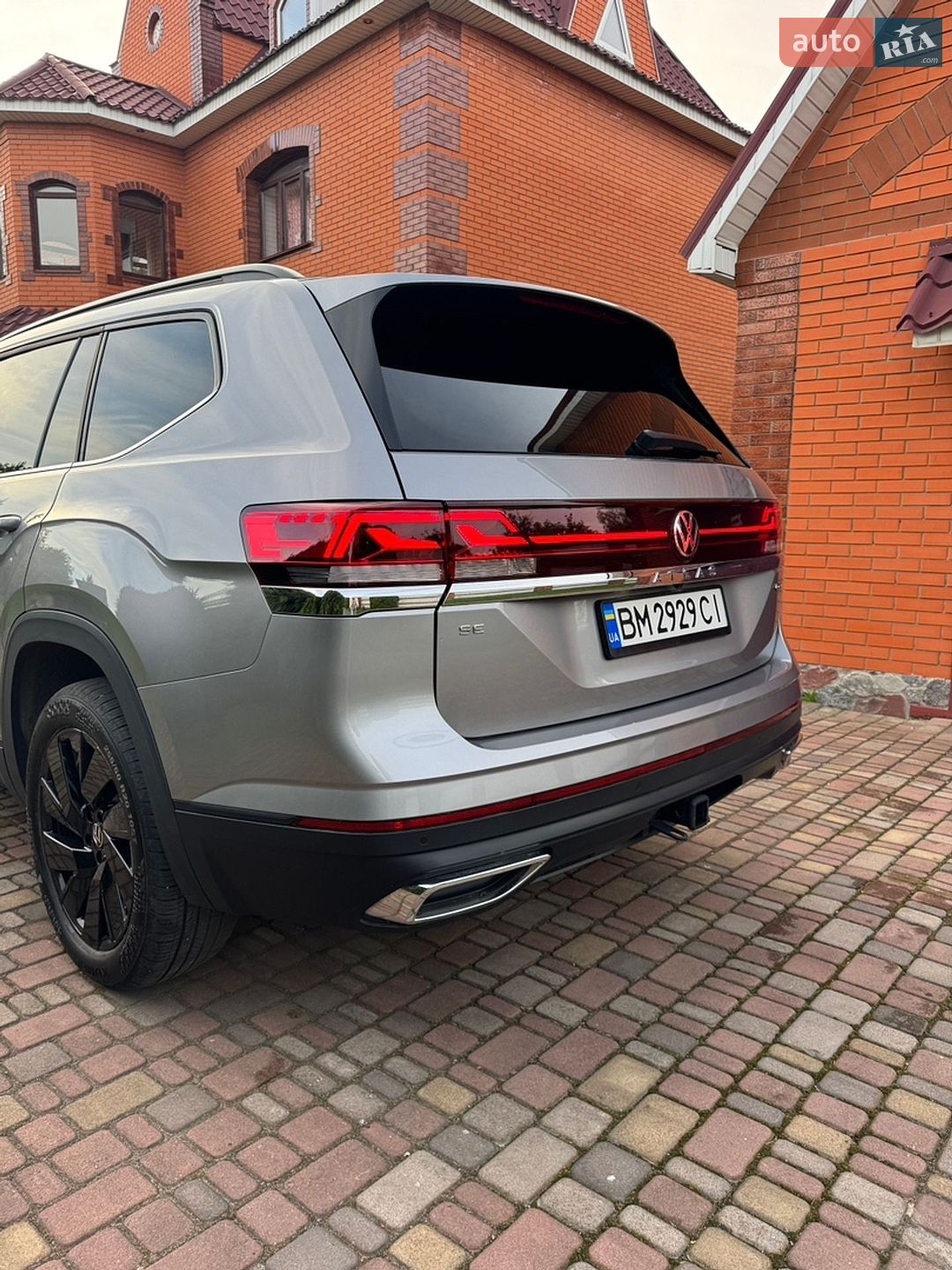 Volkswagen Atlas 2023 VIN 1V2HR2CAXRC525442 фото оголошення 5 з 19