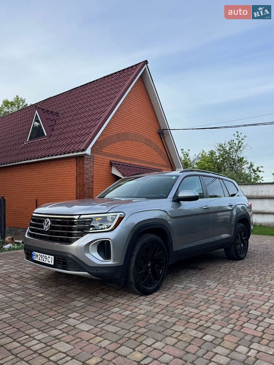 Volkswagen Atlas 2023 VIN 1V2HR2CAXRC525442 фото оголошення 8 з 19