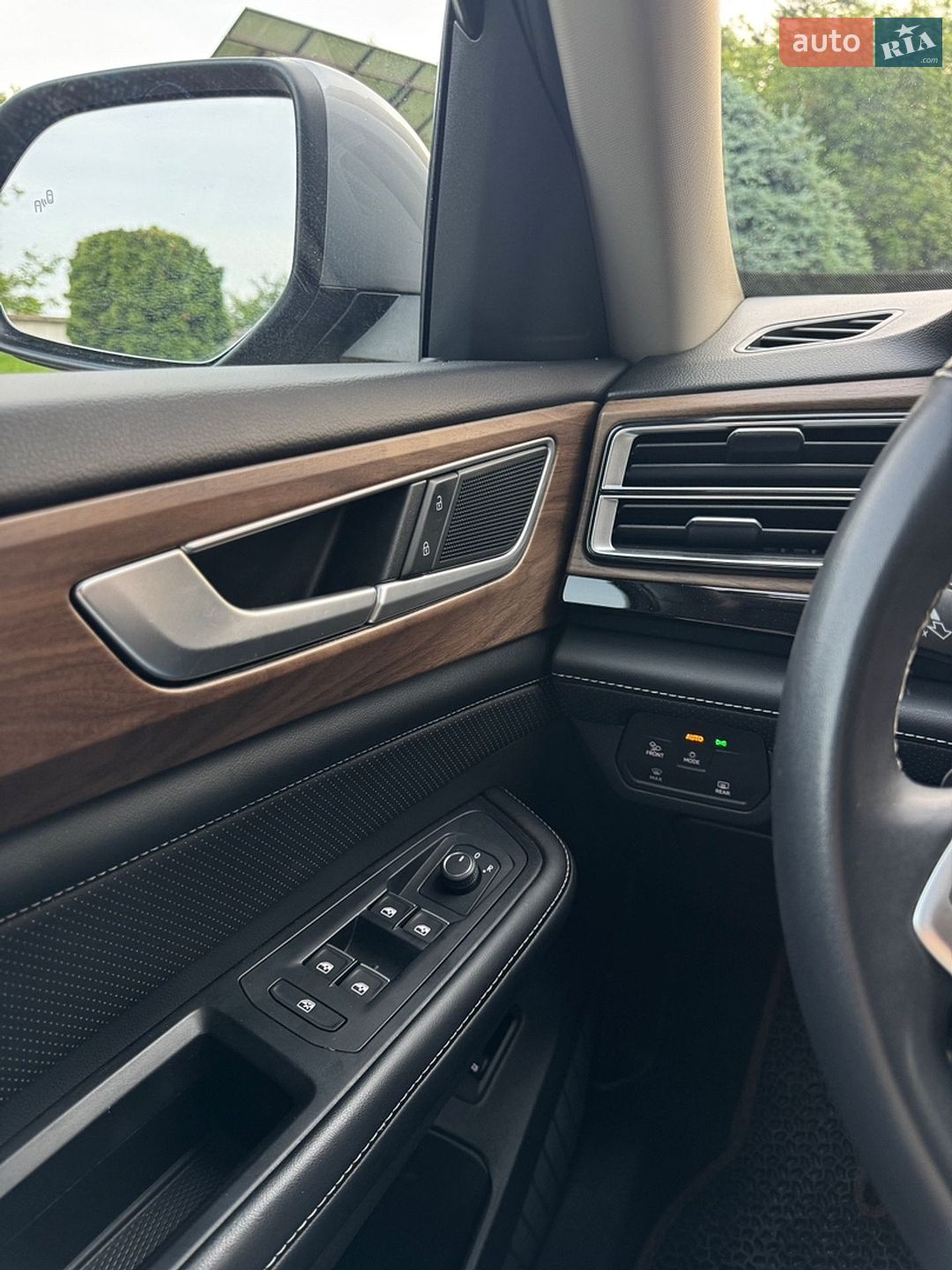Volkswagen Atlas 2023 VIN 1V2HR2CAXRC525442 фото оголошення 18 з 19