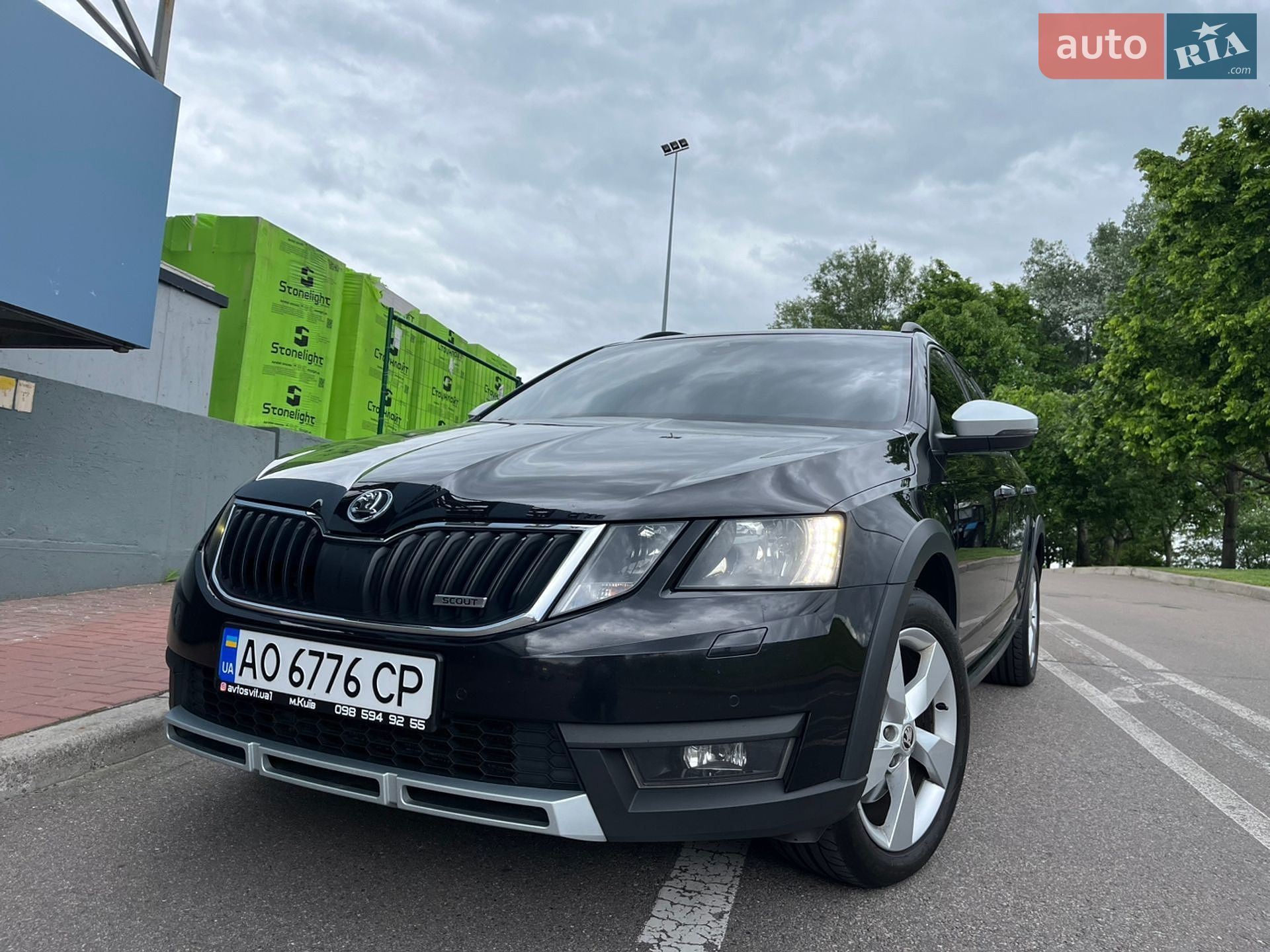 Skoda Octavia Scout 2020 VIN TMBLK7NEXL0149105 фото оголошення 2 з 35