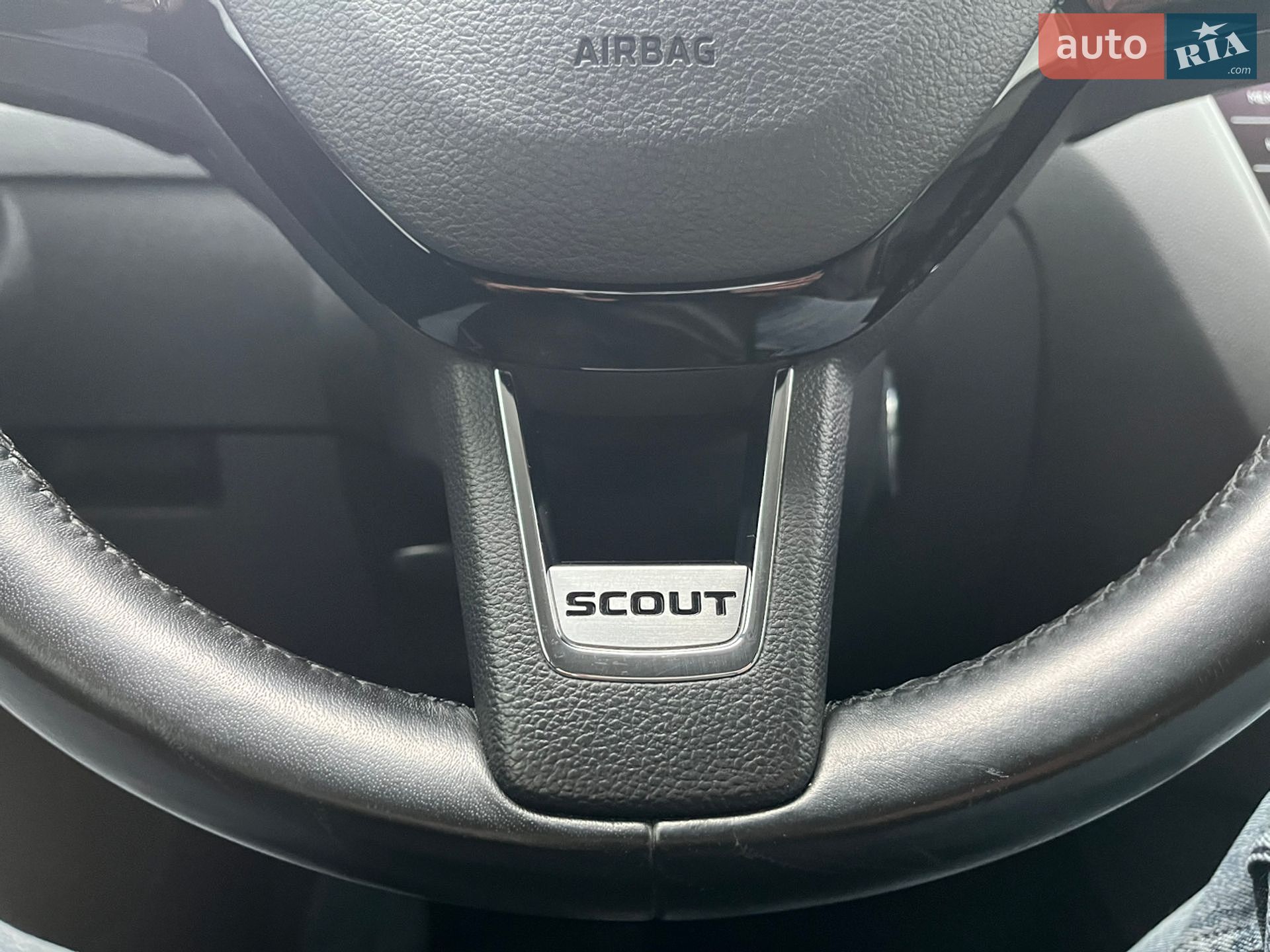 Skoda Octavia Scout 2020 VIN TMBLK7NEXL0149105 фото оголошення 26 з 35