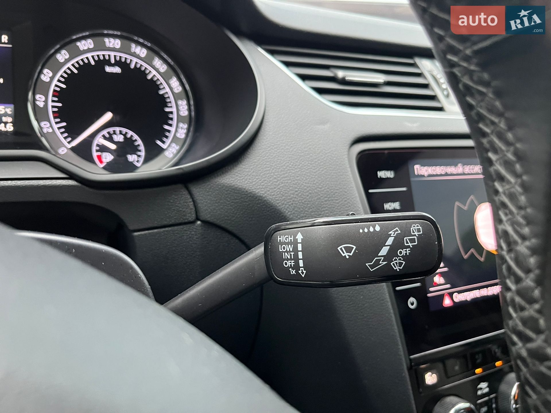 Skoda Octavia Scout 2020 VIN TMBLK7NEXL0149105 фото оголошення 32 з 35