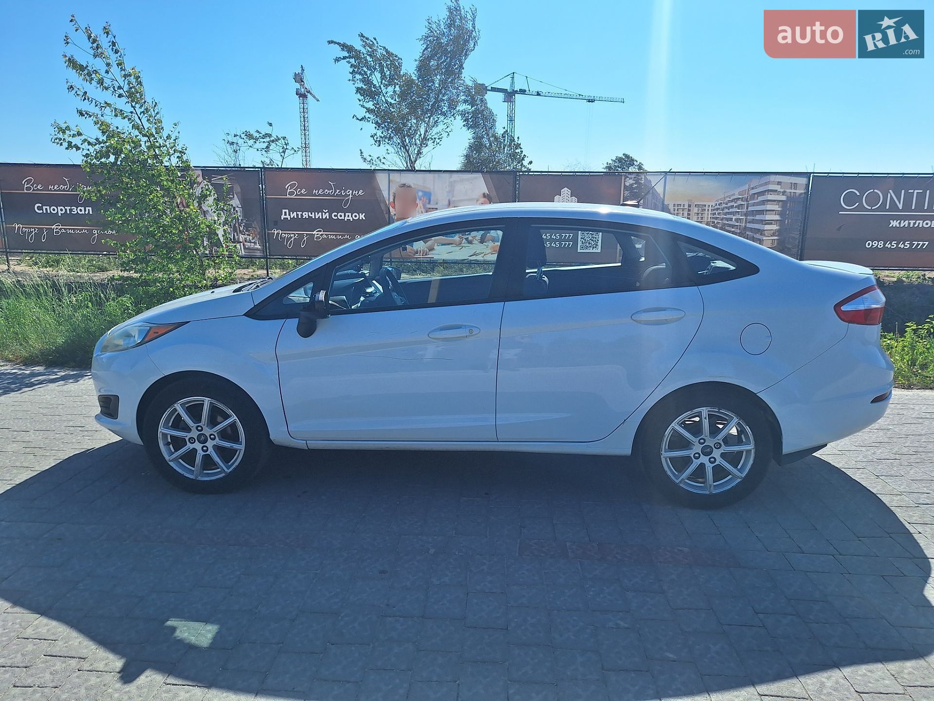 Ford Fiesta 2019 VIN 3FADP4BJ9KM149670 фото оголошення 13 з 18