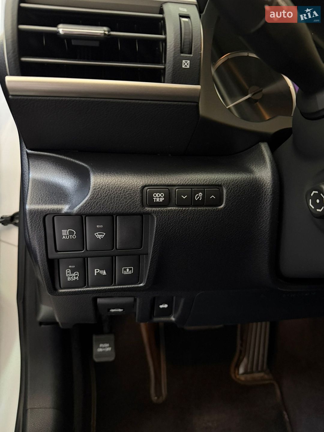 Lexus IS 2018 VIN JTHC81D27K5034187 фото оголошення 6 з 13