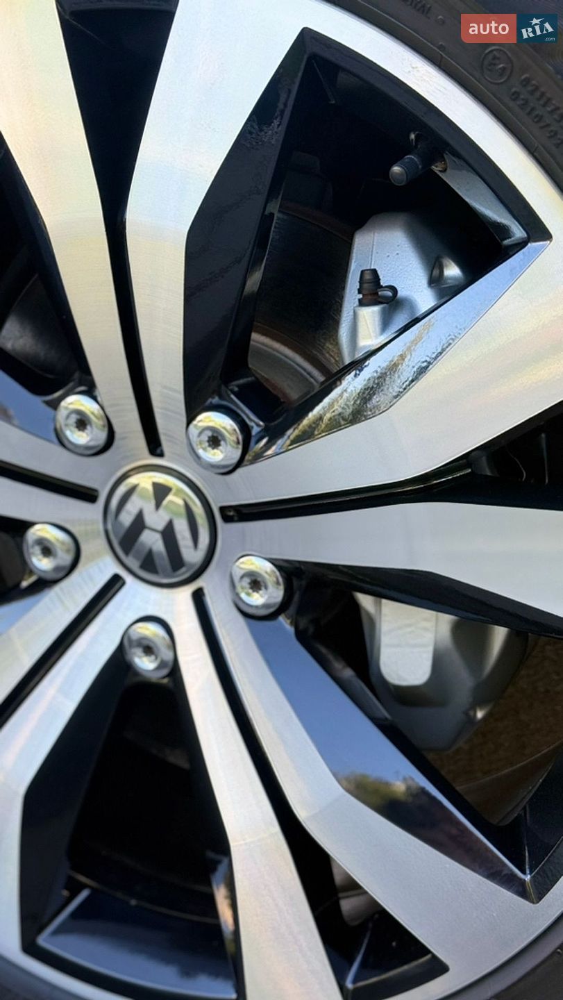 Volkswagen Touareg 2012 VIN WVGZZZ7PZCD057859 фото оголошення 62 з 63