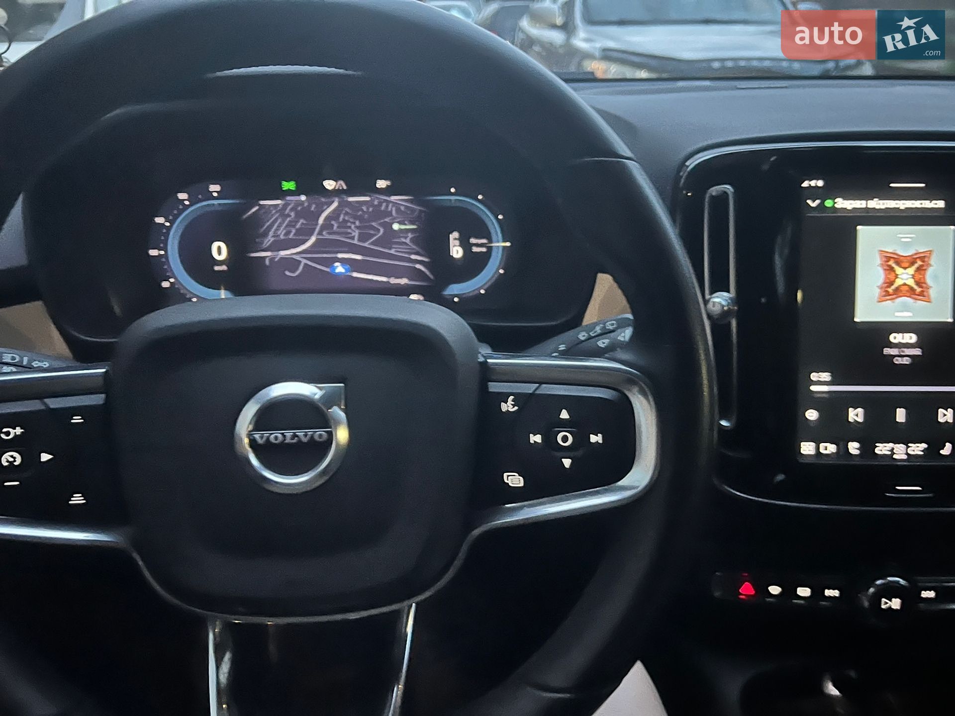 Volvo XC40 Recharge 2022 VIN YV1XZEFV0P2985543 фото оголошення 2 з 40