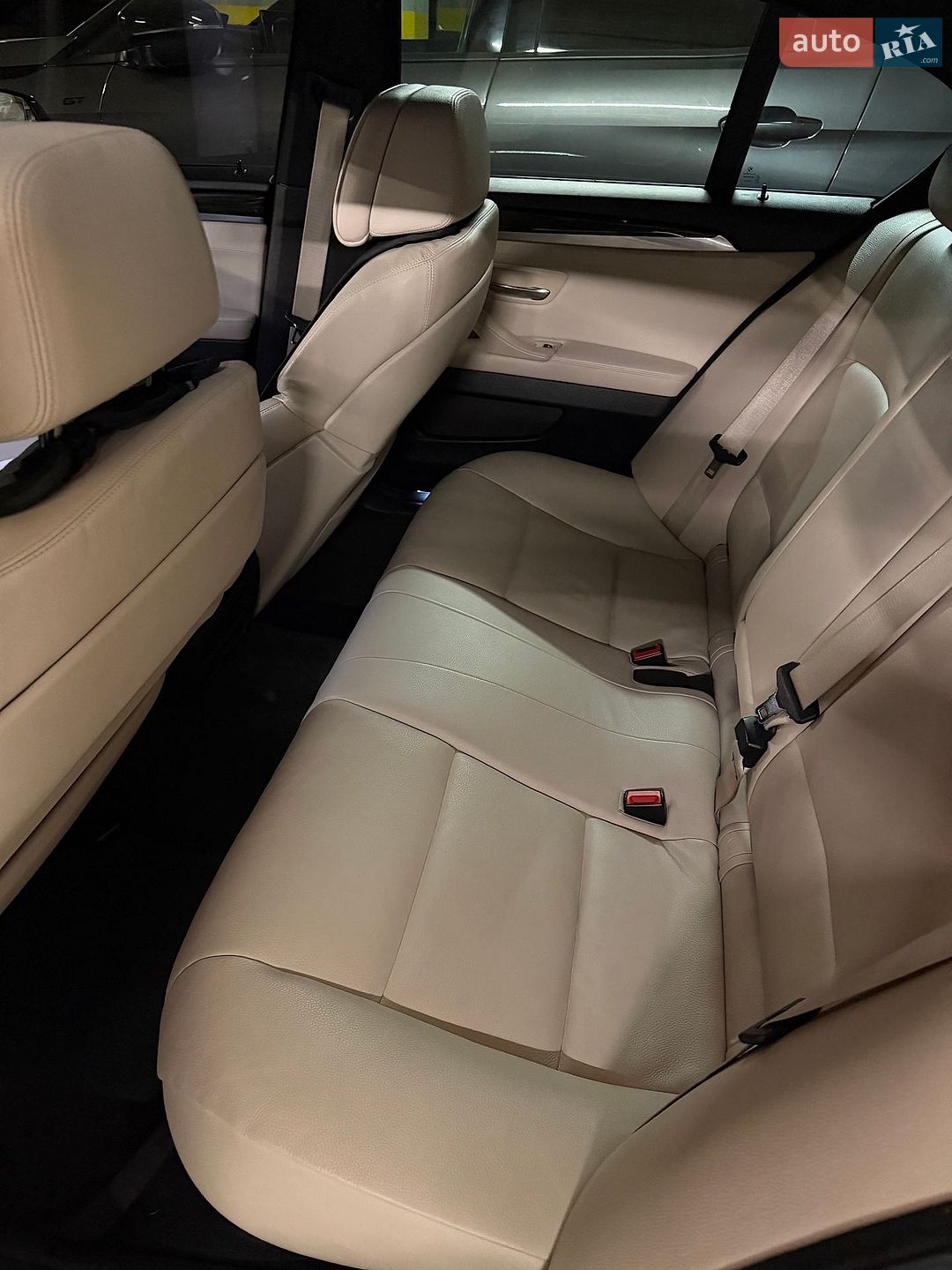 BMW 5 Series 2012 VIN WBAFV31070DZ17650 фото оголошення 15 з 30
