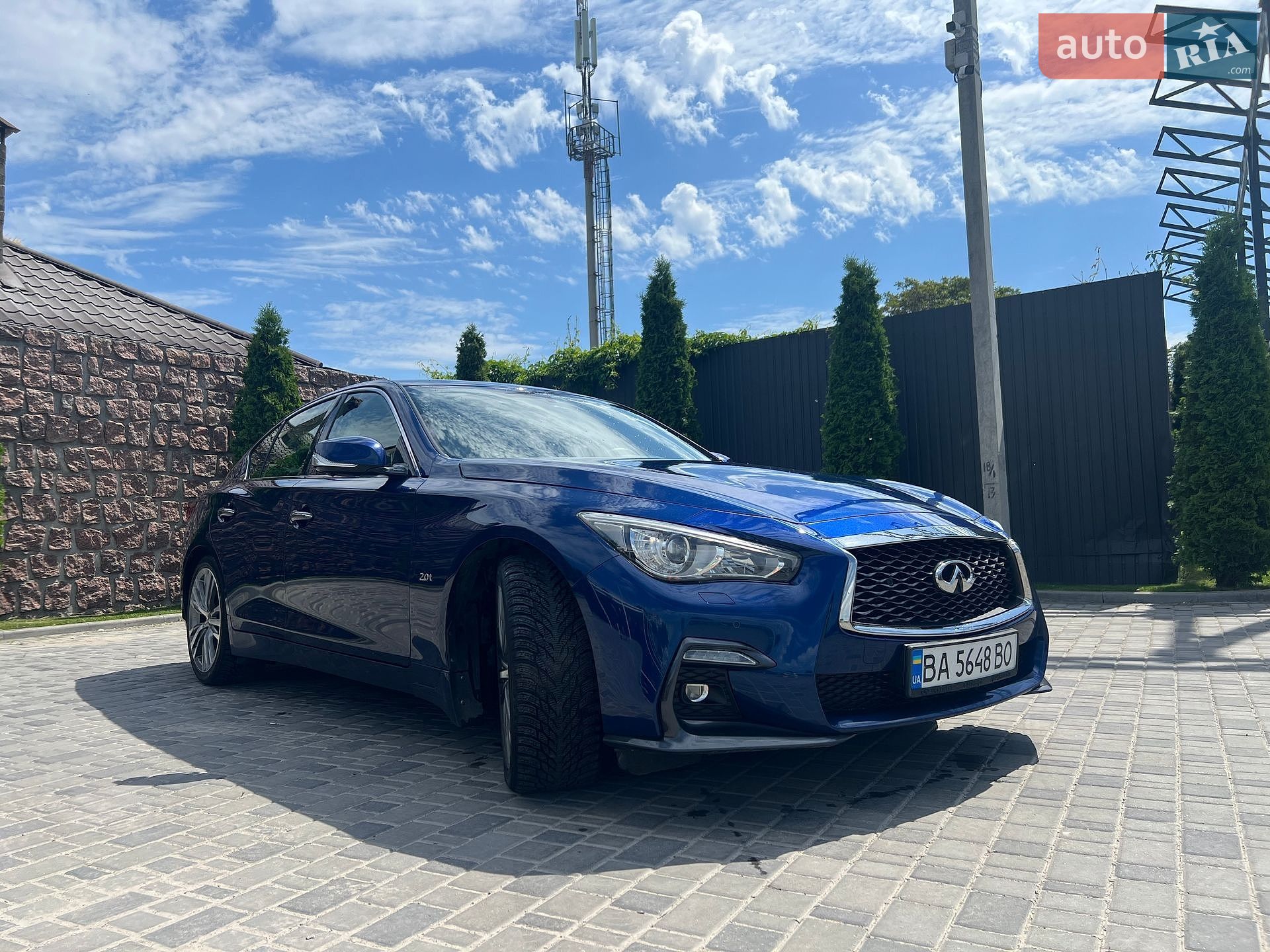 Infiniti Q50 2018 VIN JN1BCAV37U0550360 фото оголошення 2 з 13