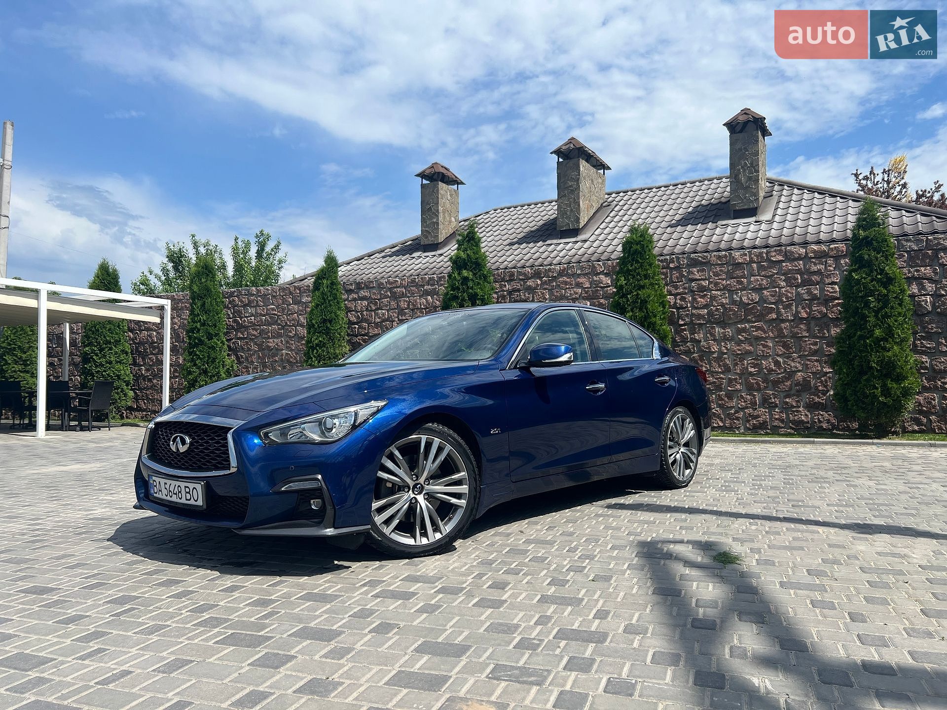 Infiniti Q50 2018 VIN JN1BCAV37U0550360 фото оголошення 3 з 13
