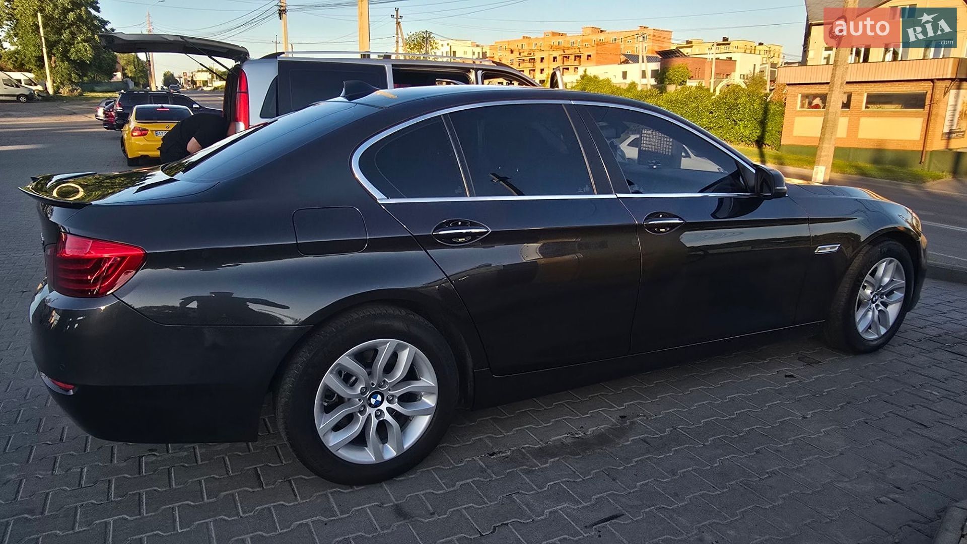 BMW 5 Series 2015 VIN WBA5A7C50GG144729 фото оголошення 4 з 33