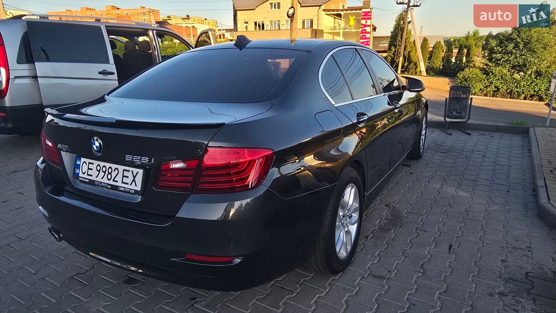 BMW 5 Series 2015 VIN WBA5A7C50GG144729 фото оголошення 8 з 33