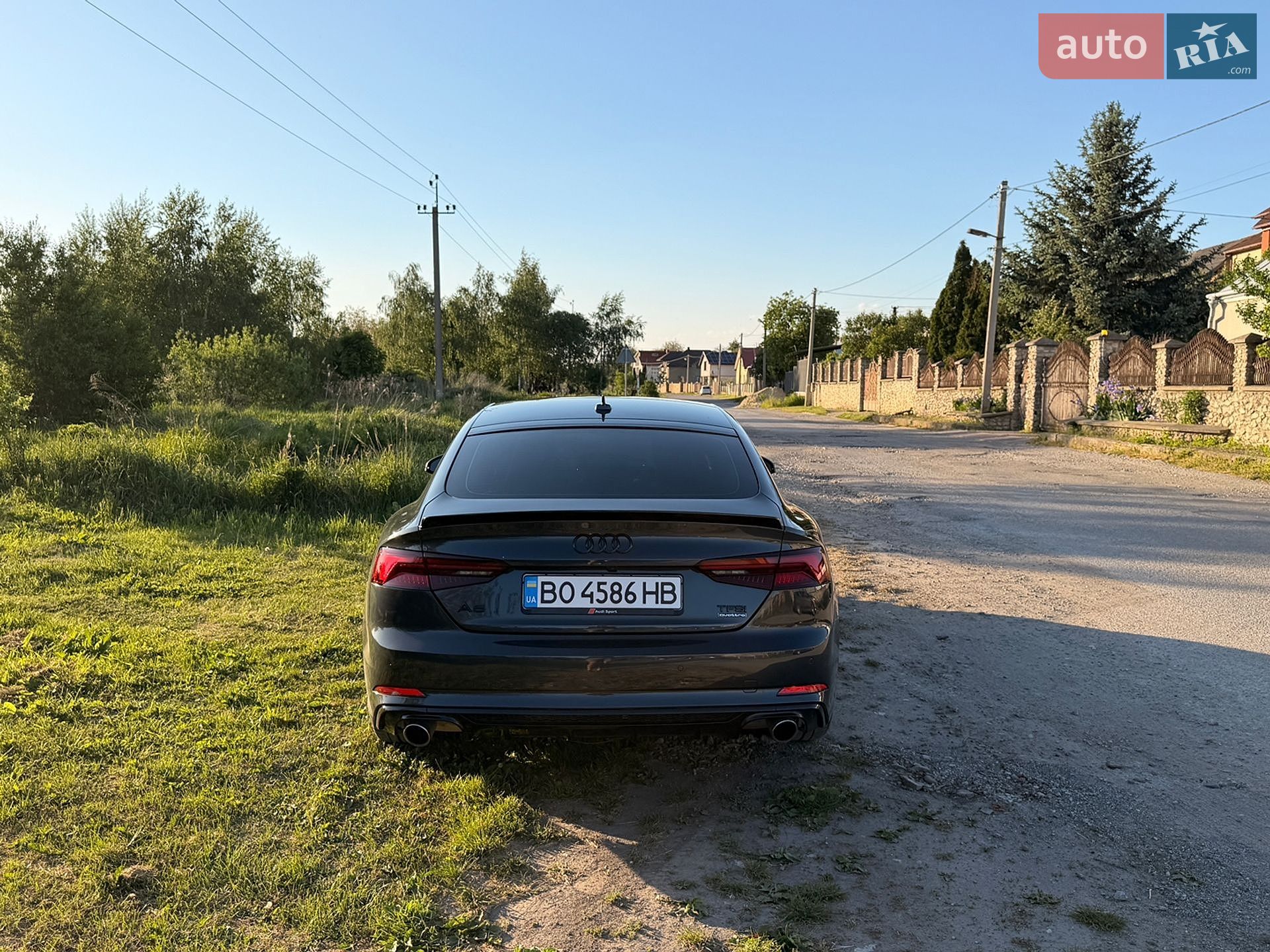Audi A5 Sportback 2018 VIN WAUFNCF59JA043115 фото оголошення 4 з 9